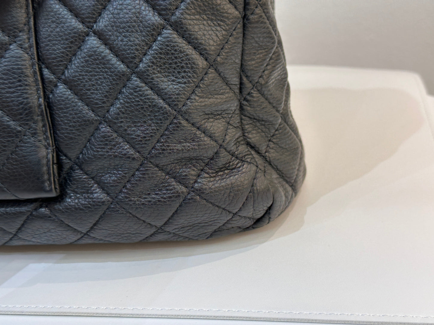 Chanel 2017 Calfskin Quilted XXL Travel Flap shoulder bag Black GHW 2382 holo card