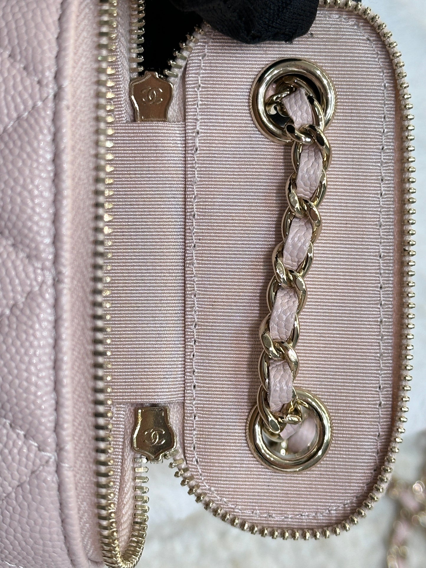 CHANEL Caviar Quilted Small Vertical Coco Beauty Vanity Case With Chain Light Pink
