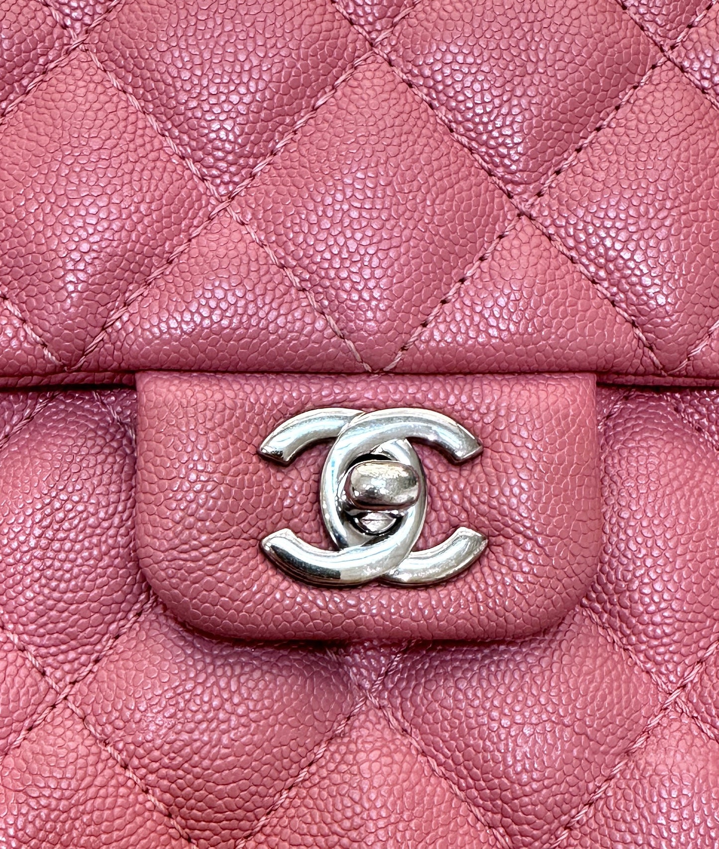 CHANEL Caviar Quilted Small Urban Companion Flap Pink
