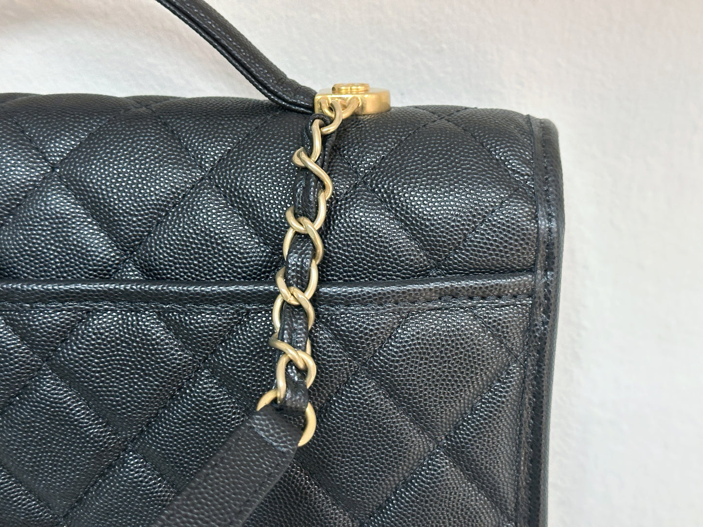 Chanel Caviar Quilted 22k Large School Memory Top Handle Flap Black microchip T076