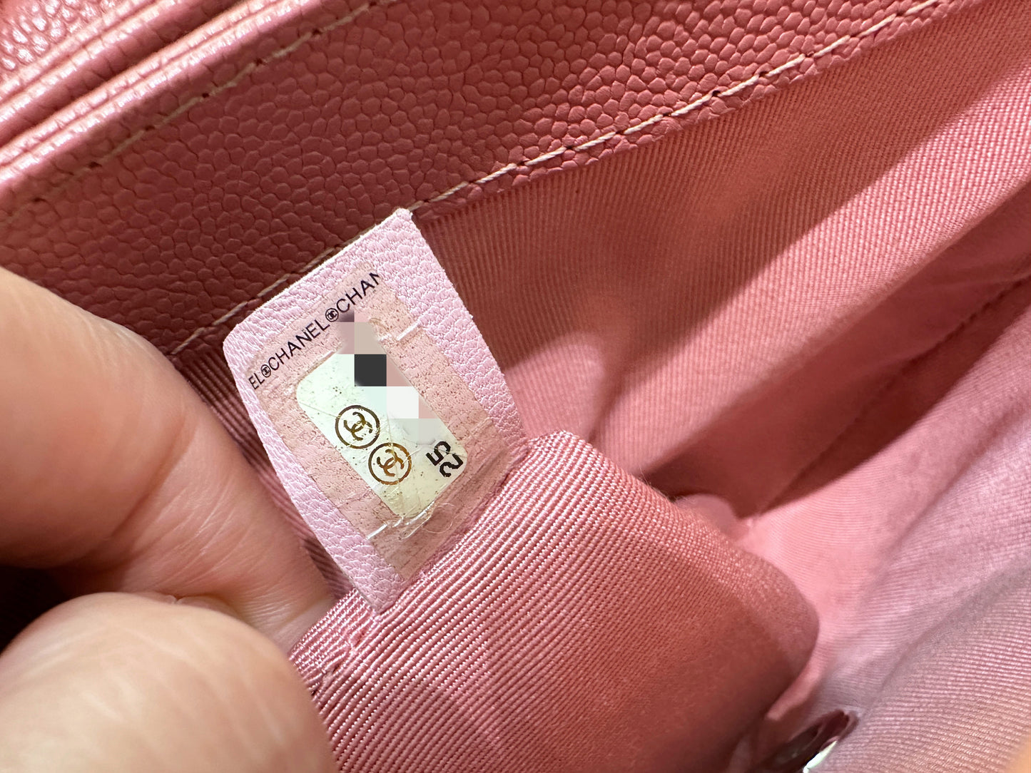 CHANEL Caviar Quilted Small Urban Companion Flap Pink