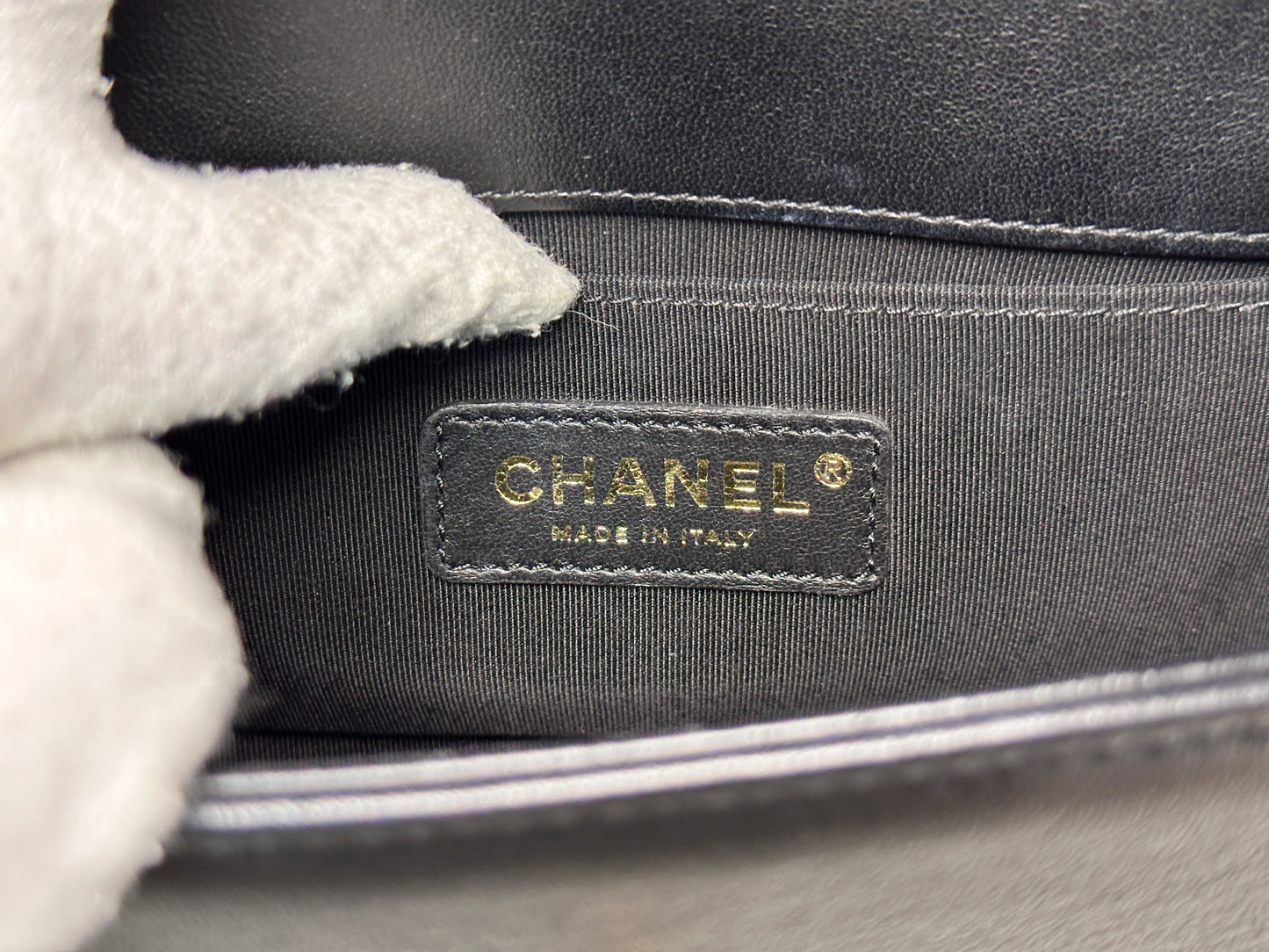 CHANEL SMALL BOY BAG CAVIAR BLACK GHW 2457 holo card