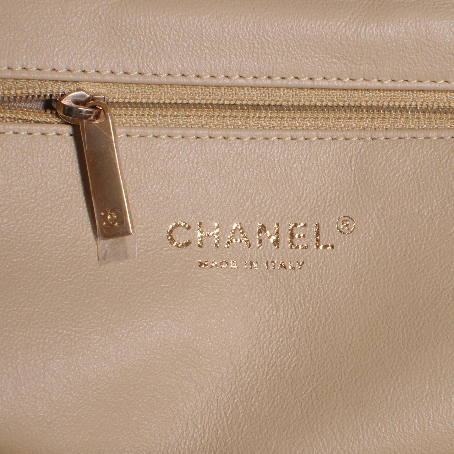 CHANEL CALFSKIN STITCHED CITY ACCORDION TOTE BAG