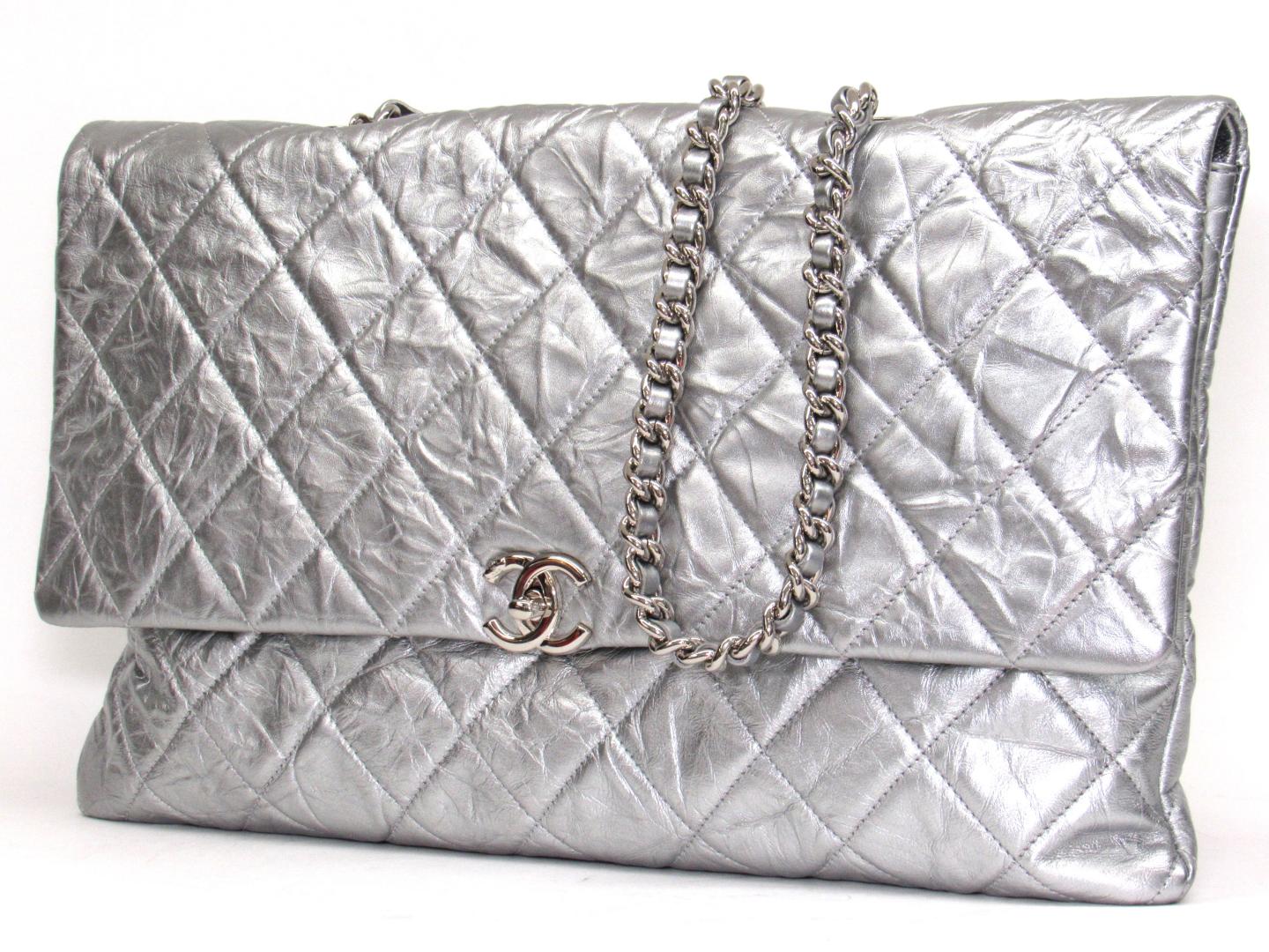 CHANEL CRUMPLED QUILTED CALFSKIN METALLIC CHAIN BAG