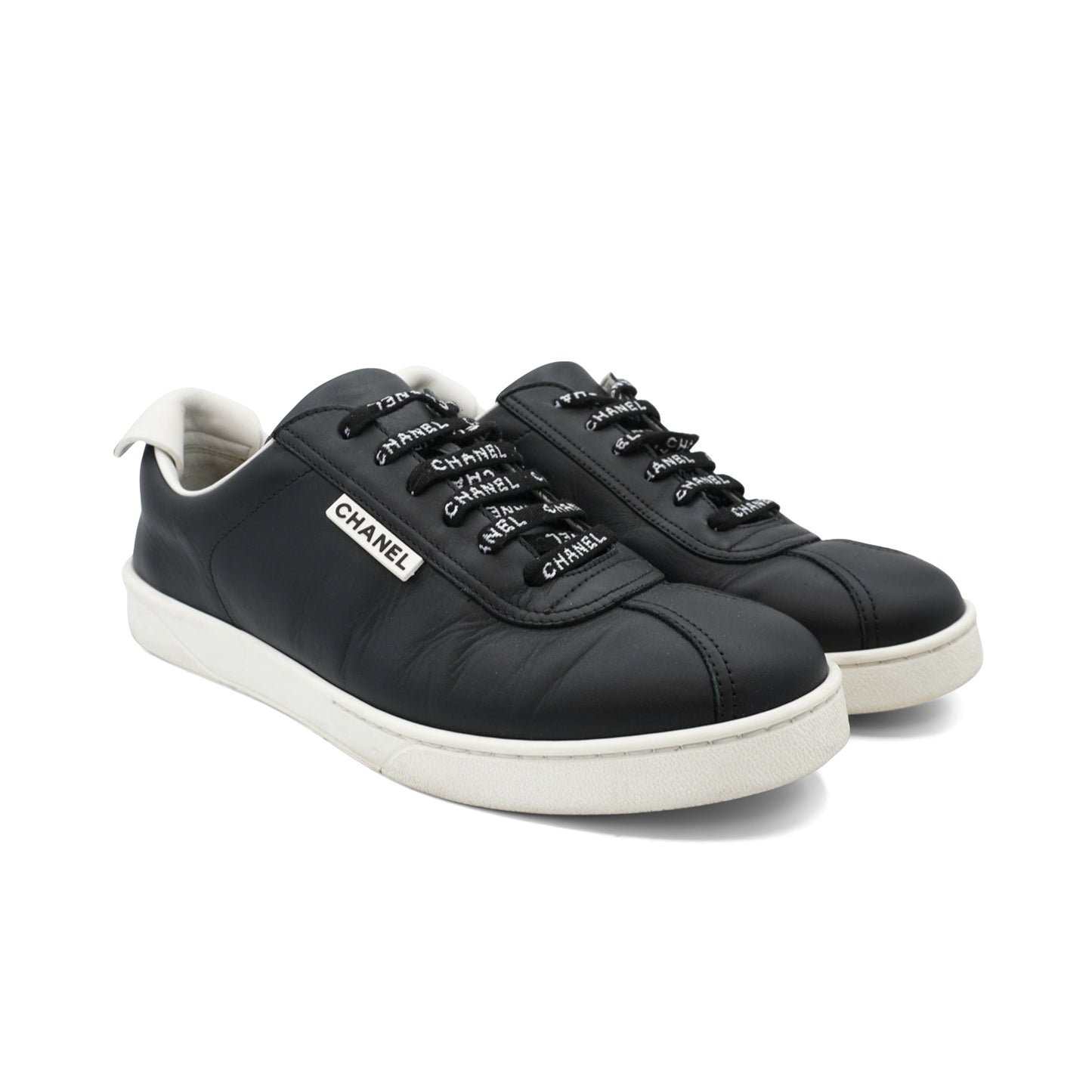 Chanel Low-Top Sneakers - Women's 40