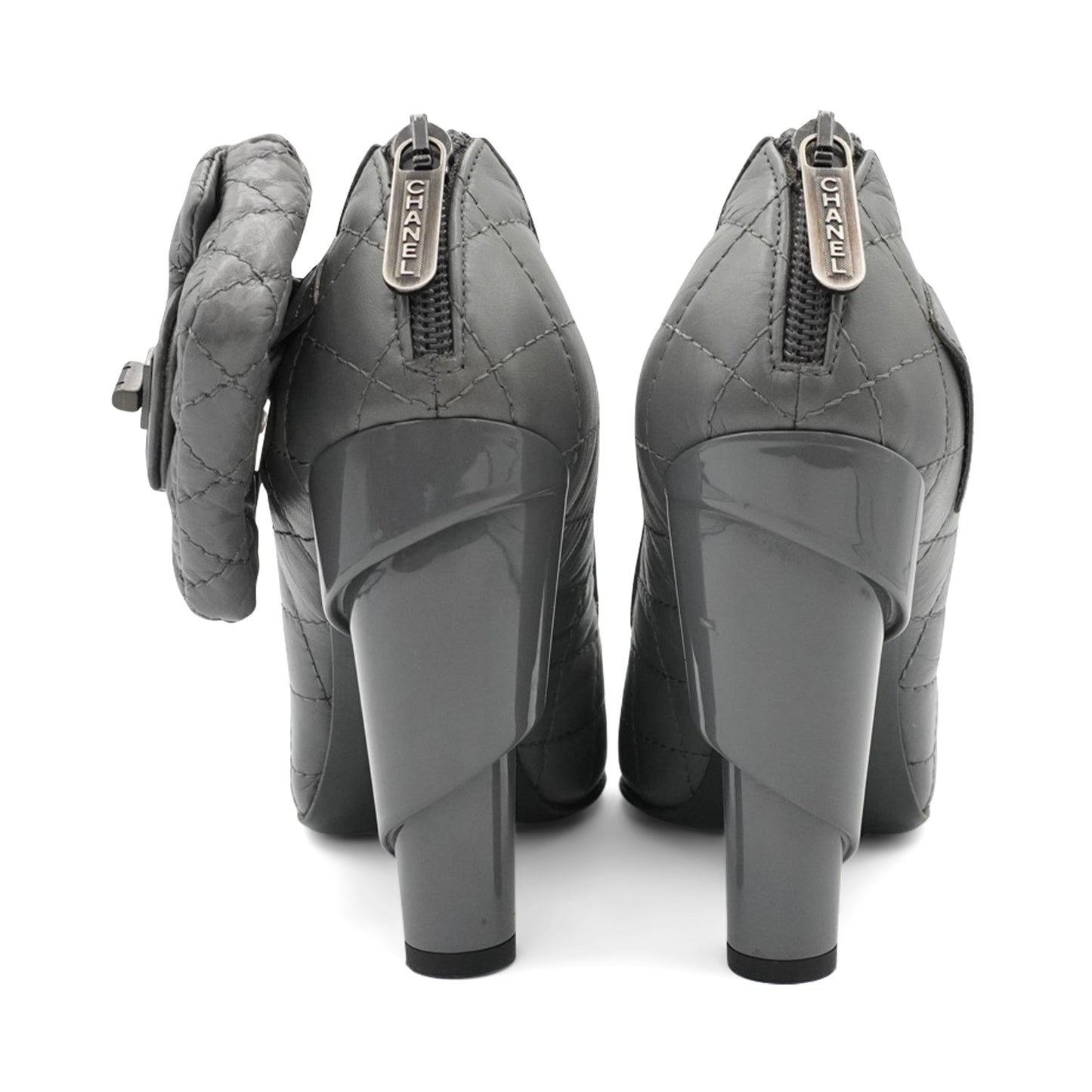 Chanel 'Reissue Pouch' Pumps - Women's 34