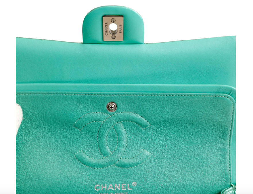 CHANEL MEDIUM CLASSIC FLAP BAG PATENT LEATHER