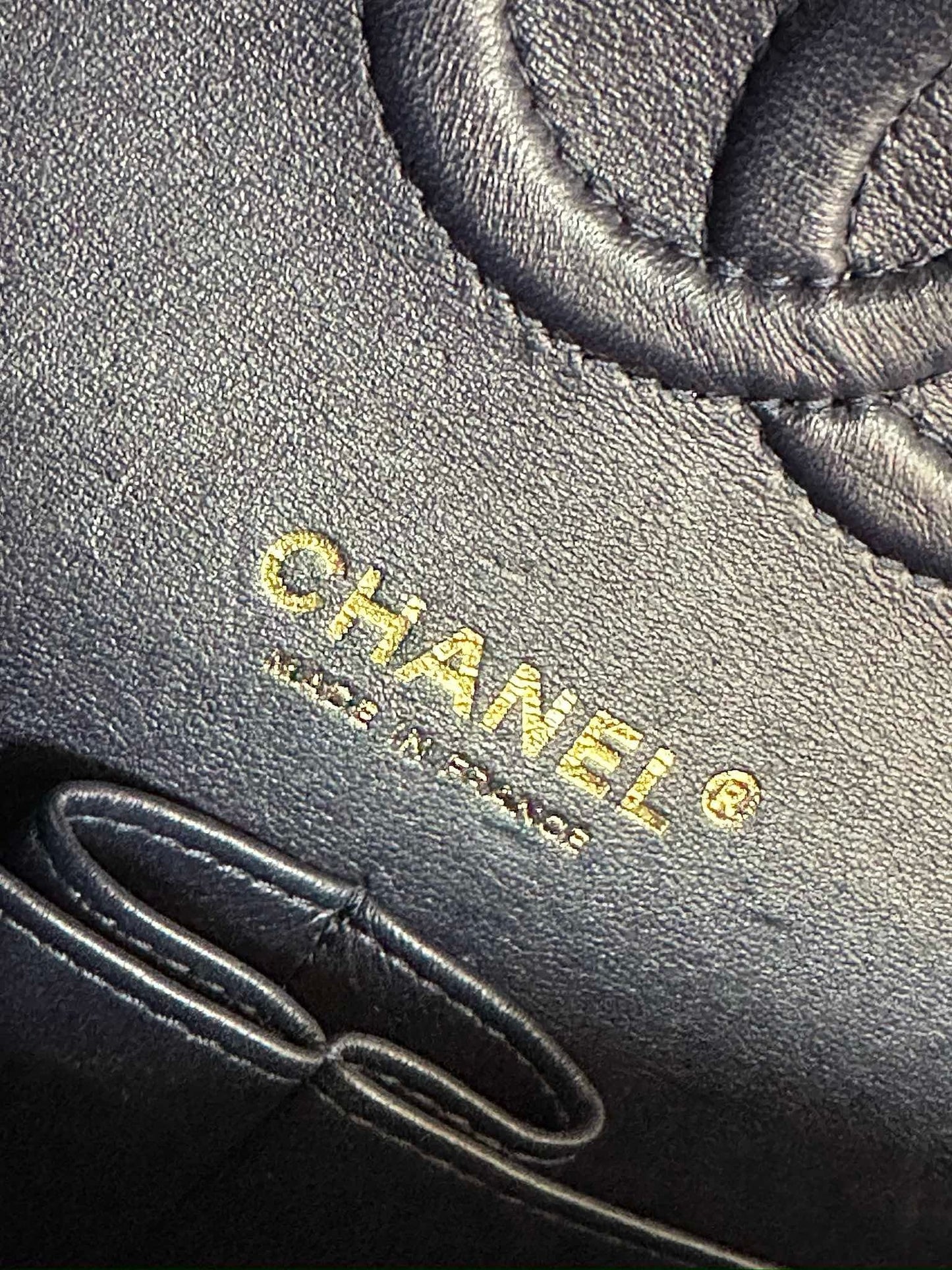 Chanel Medium Classic Caviar Double Flap Navy Blue Bag LSHW 2021year Microchip