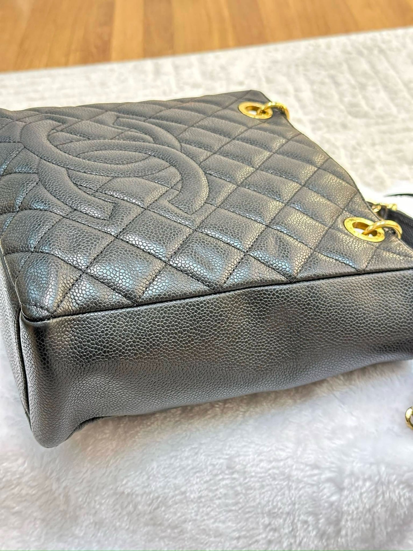 Chanel Caviar Quilted Petit Shopping Tote PST Black