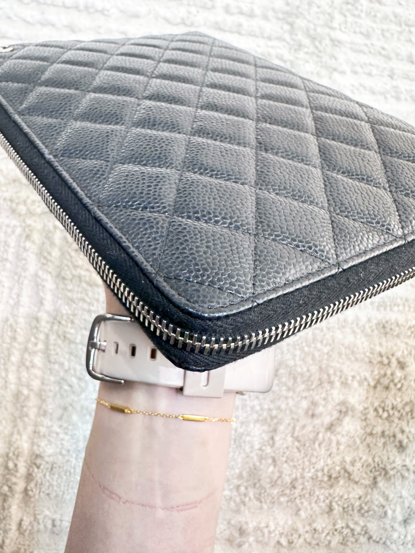 CHANEL Caviar Quilted Zip Around Notebook Agenda Cover Black