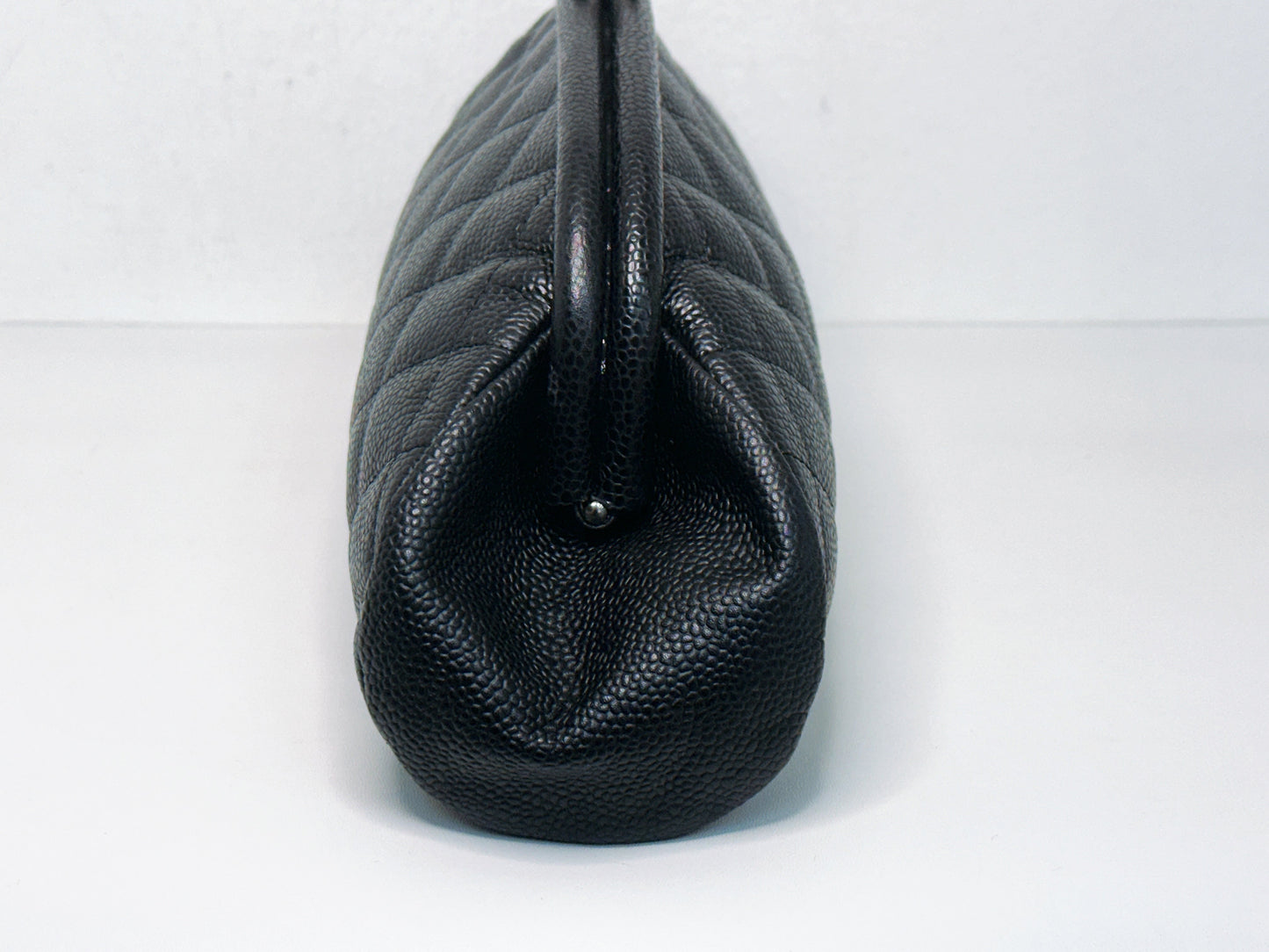 Chanel Quilted Timeless Kisslock Clutch Black Caviar holo 1193