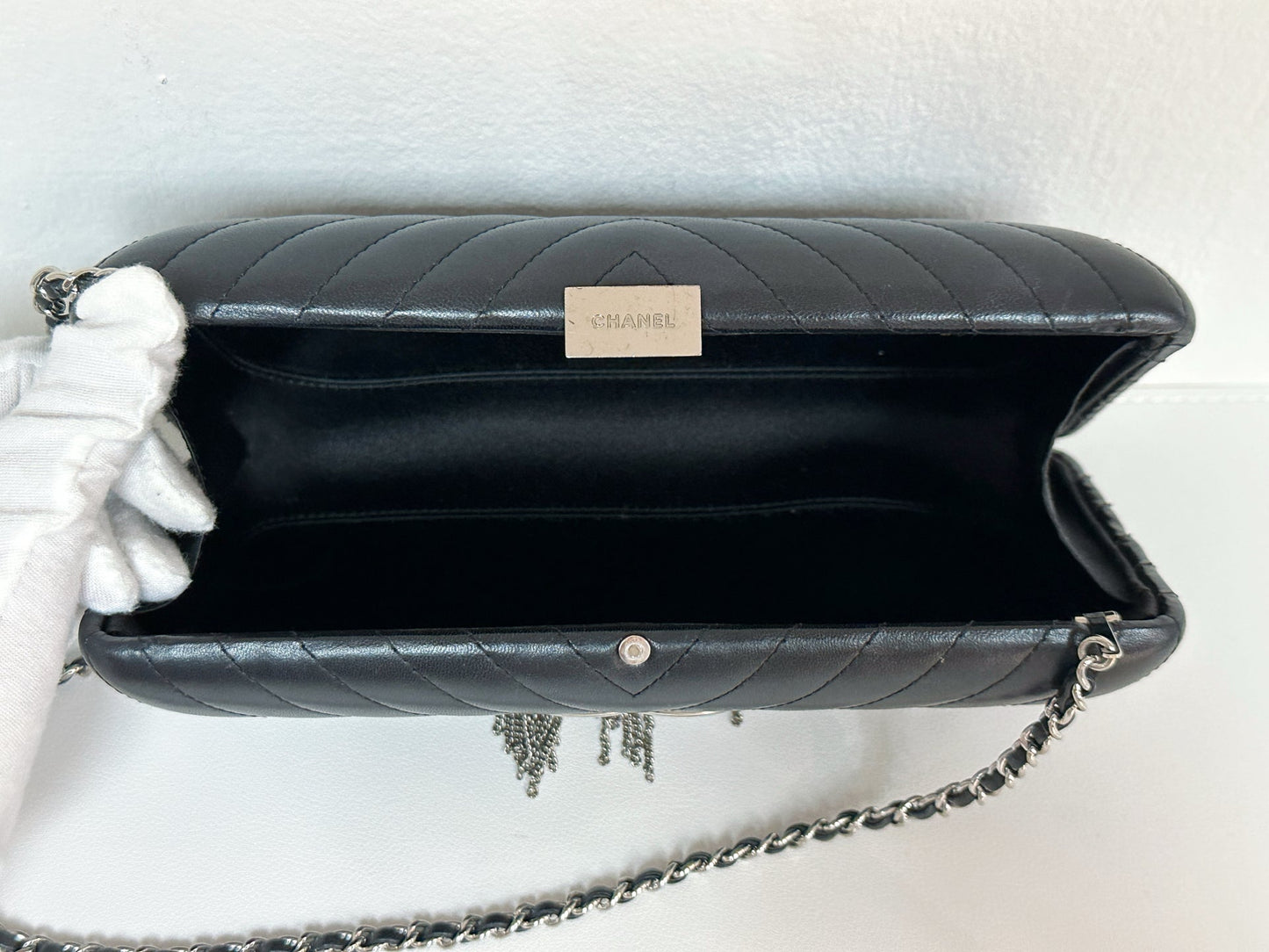 Chanel Chevron Metallic Fringe Clutch 2572 holo card