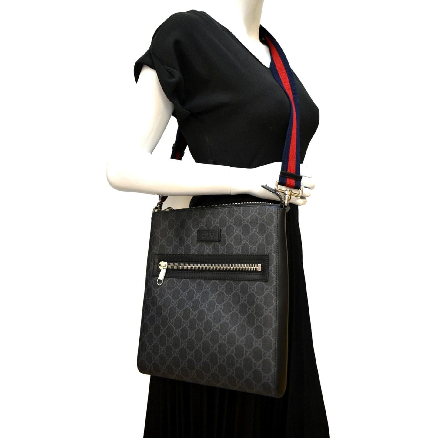 GUCCI GG Supreme Square Messenger Bag Black 474137