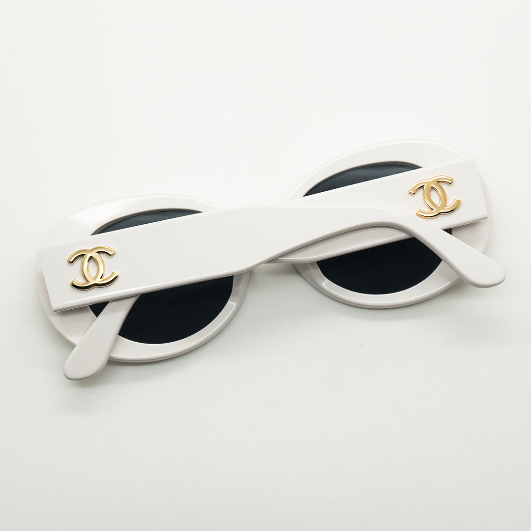 Chanel Oval Frame Vintage SunglasseS