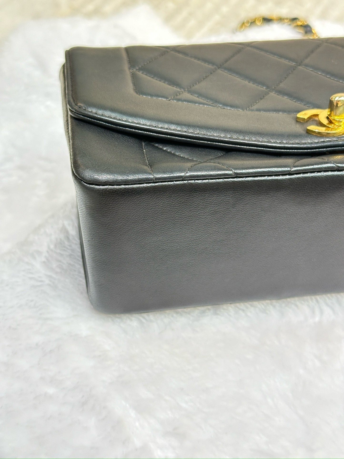 Chanel Small Vintage Diana Lambskin Should Flap Bag Black GHW 2 Holo