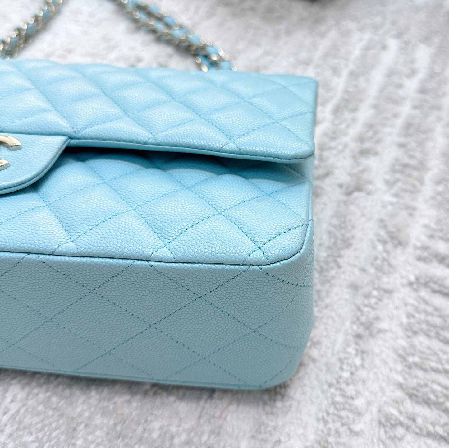 Tiffany Blue Caviar Quilted Classic Flap Medium LGHW