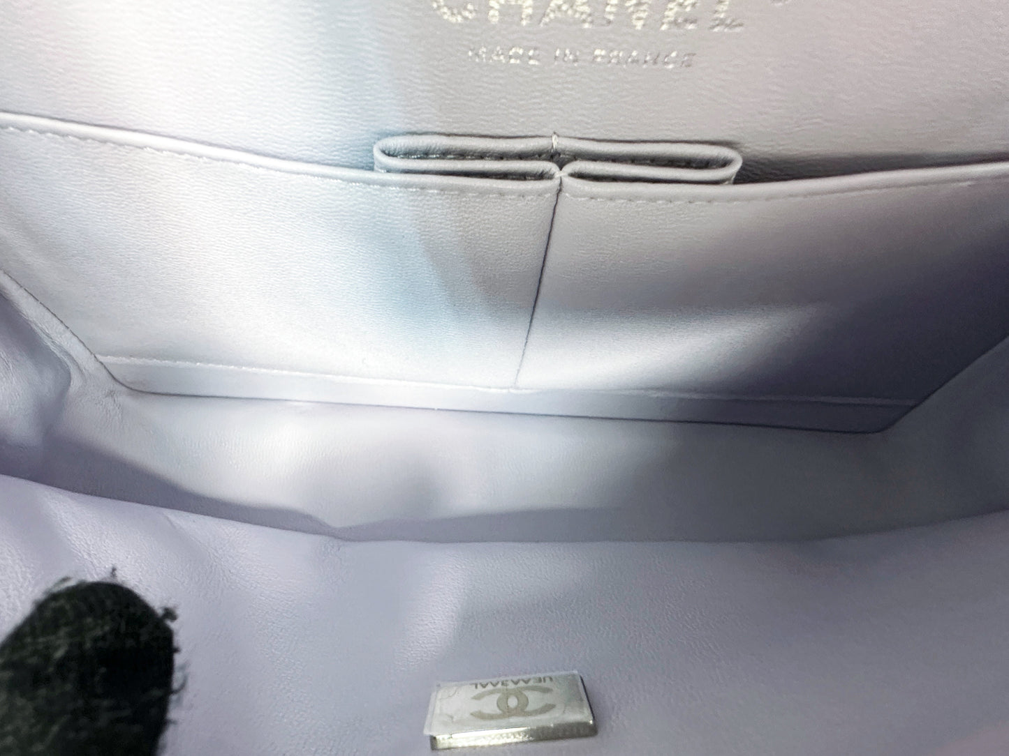 Chanel Small Caviar Quilted Double Flap Lavender 21K SHW UEAA microchip
