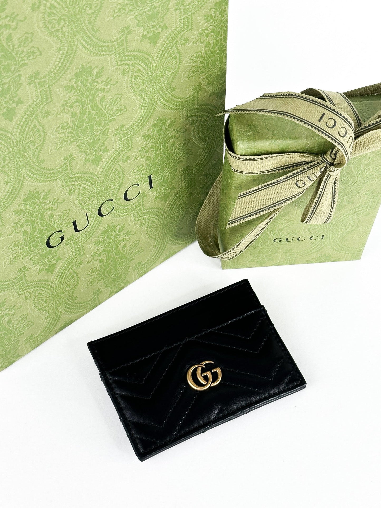 Gucci GG Marmont Leather Card Holder