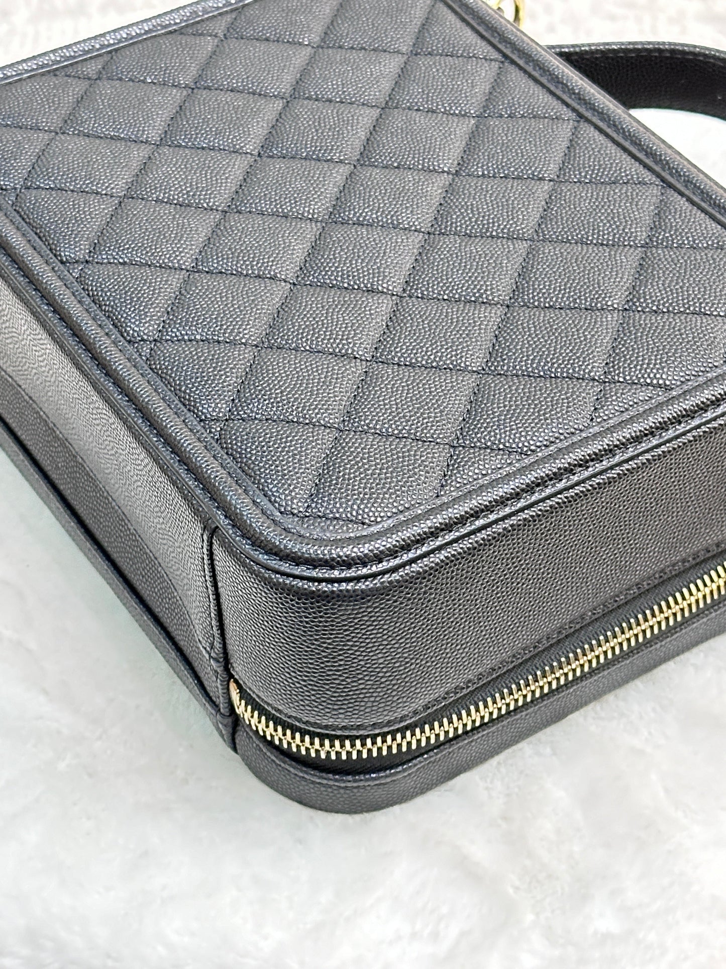 Chanel Filigree Vanity Case Quilted Caviar Medium Black