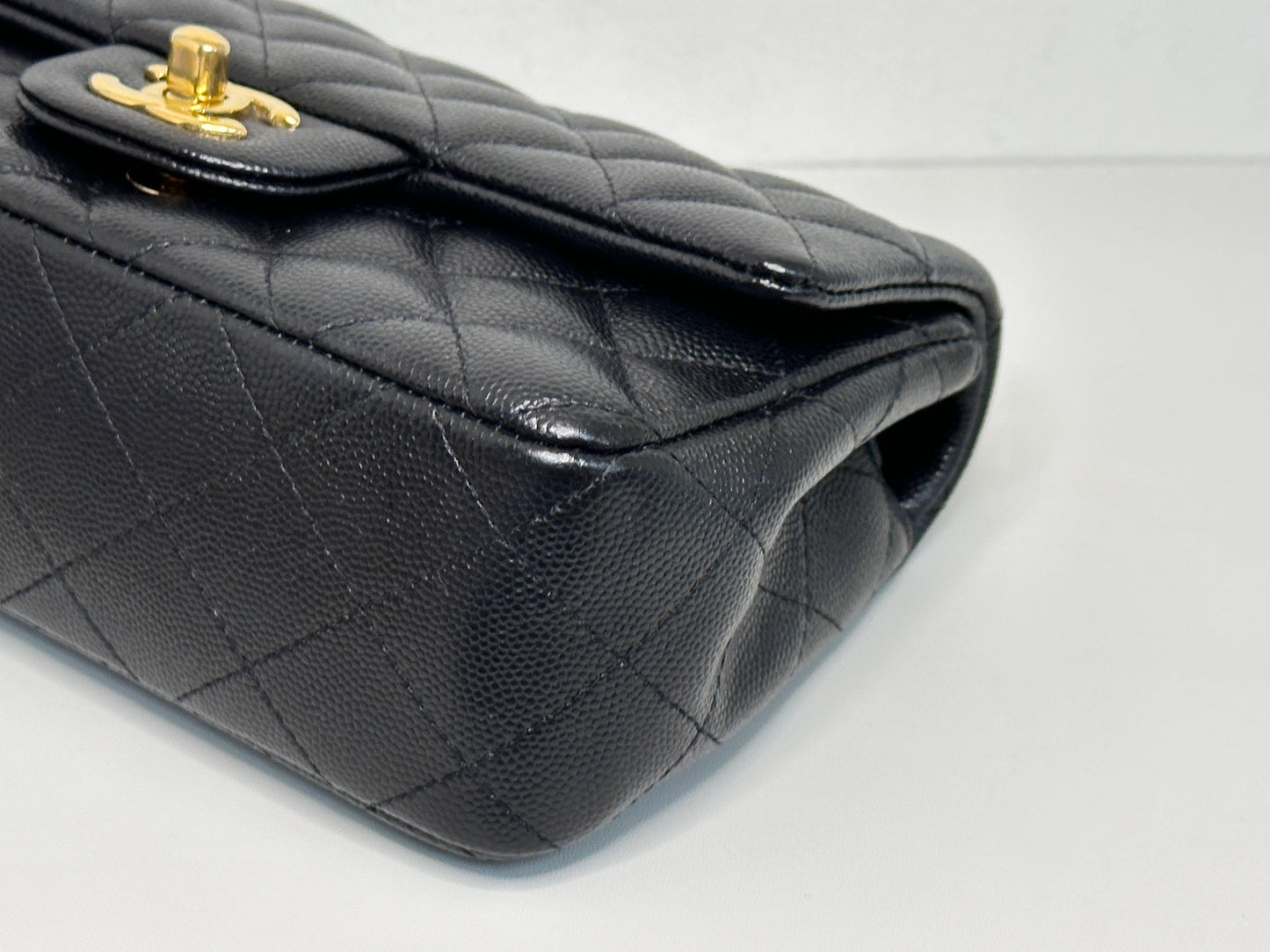 Chanel Caviar Quilted Mini Rectangular Flap black GHW 2449 holo card
