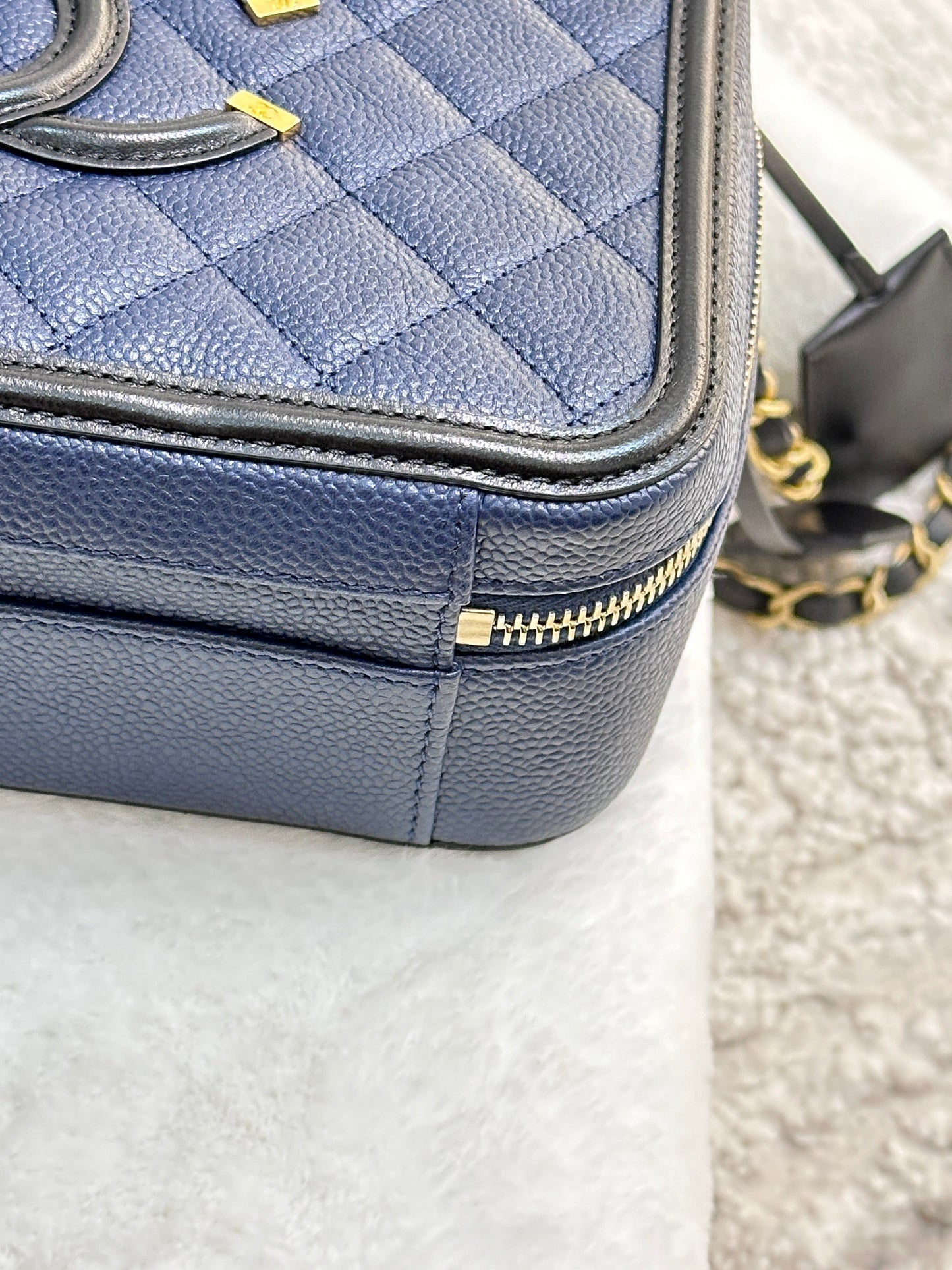 Chanel Filigree Vanity Case Quilted Caviar Medium Blue