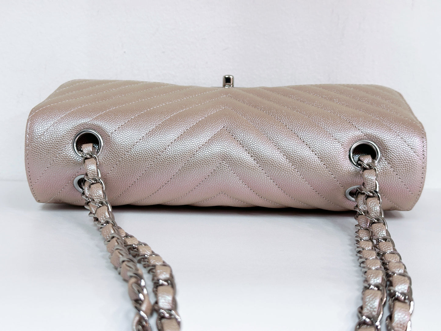 Chanel Medium Classic Chevron Caviar Double Flap Rose Gold SHW 24769 holo card