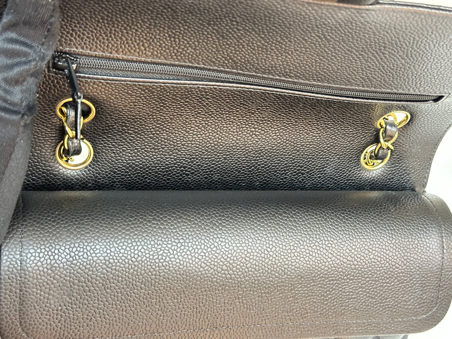 Chanel Medium Classic Quilted Caviar Double Flap Bag Black 2022 year Microchip (There is a slight crack on the inner buckle)