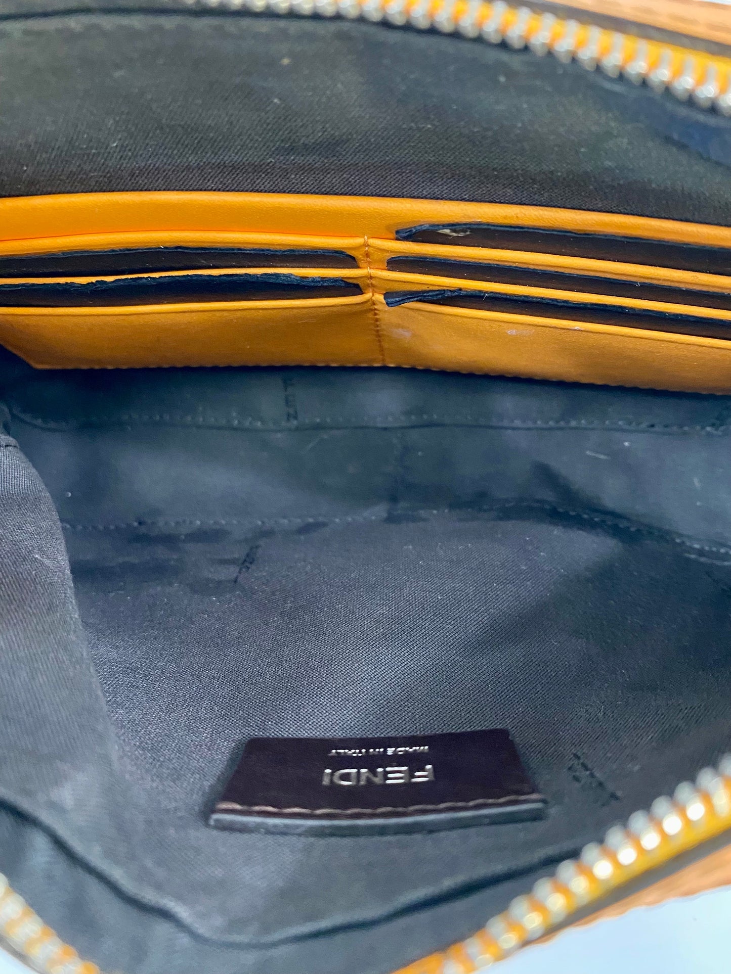 FENDI VITELLO LIBERTY CENTURY FF 1974 LOGO CAMERA BAG