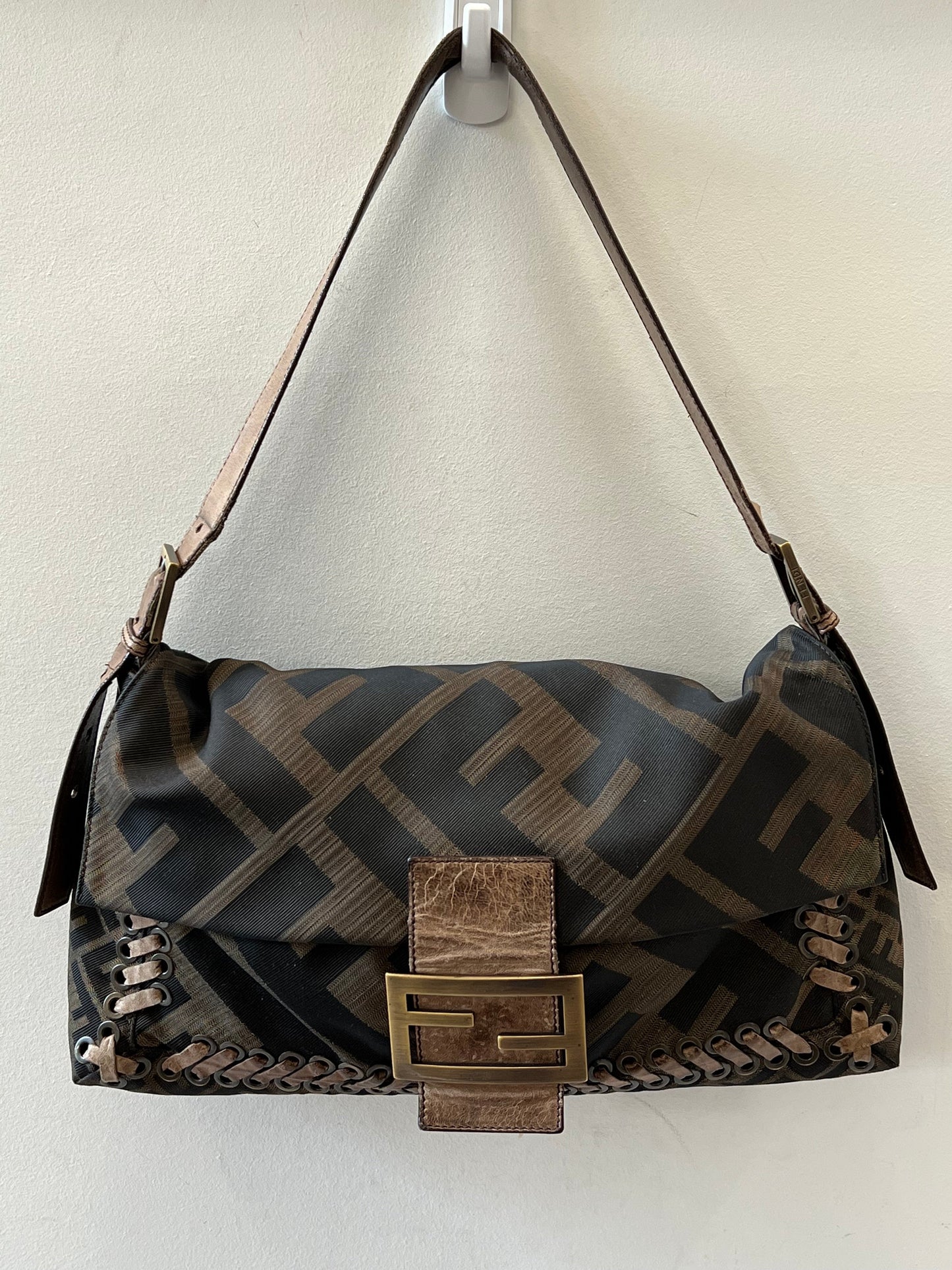 FENDI VINTAGE MAXI BAGUETTE SHOULDER BAG