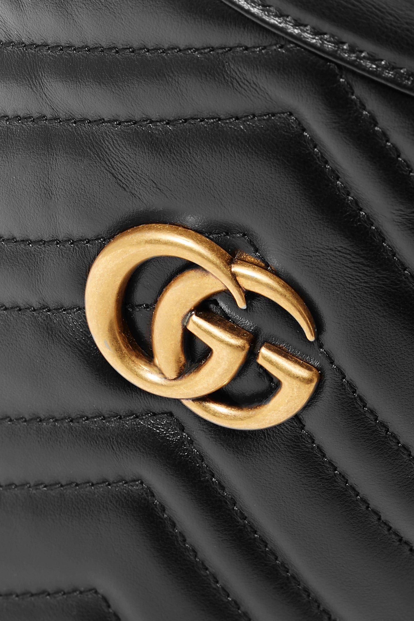 GUCCI GG MARMONT MINI BUCKET BAG