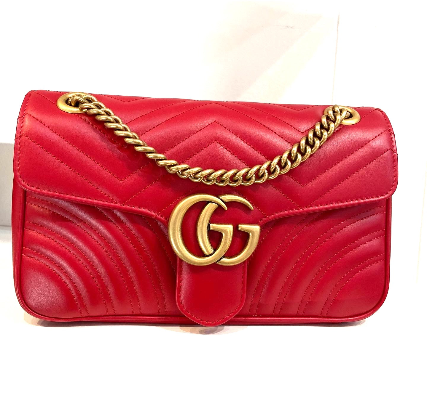 GUCCI GG MARMONT SMALL SHOULDER BAG