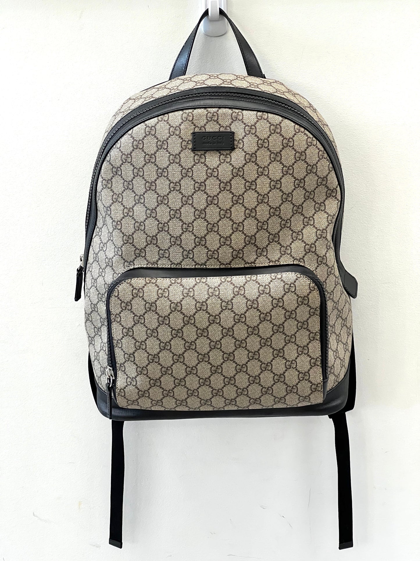 GUCCI GG SUPREME MONOGRAM MEDIUM EDEN DAY BACKPACK