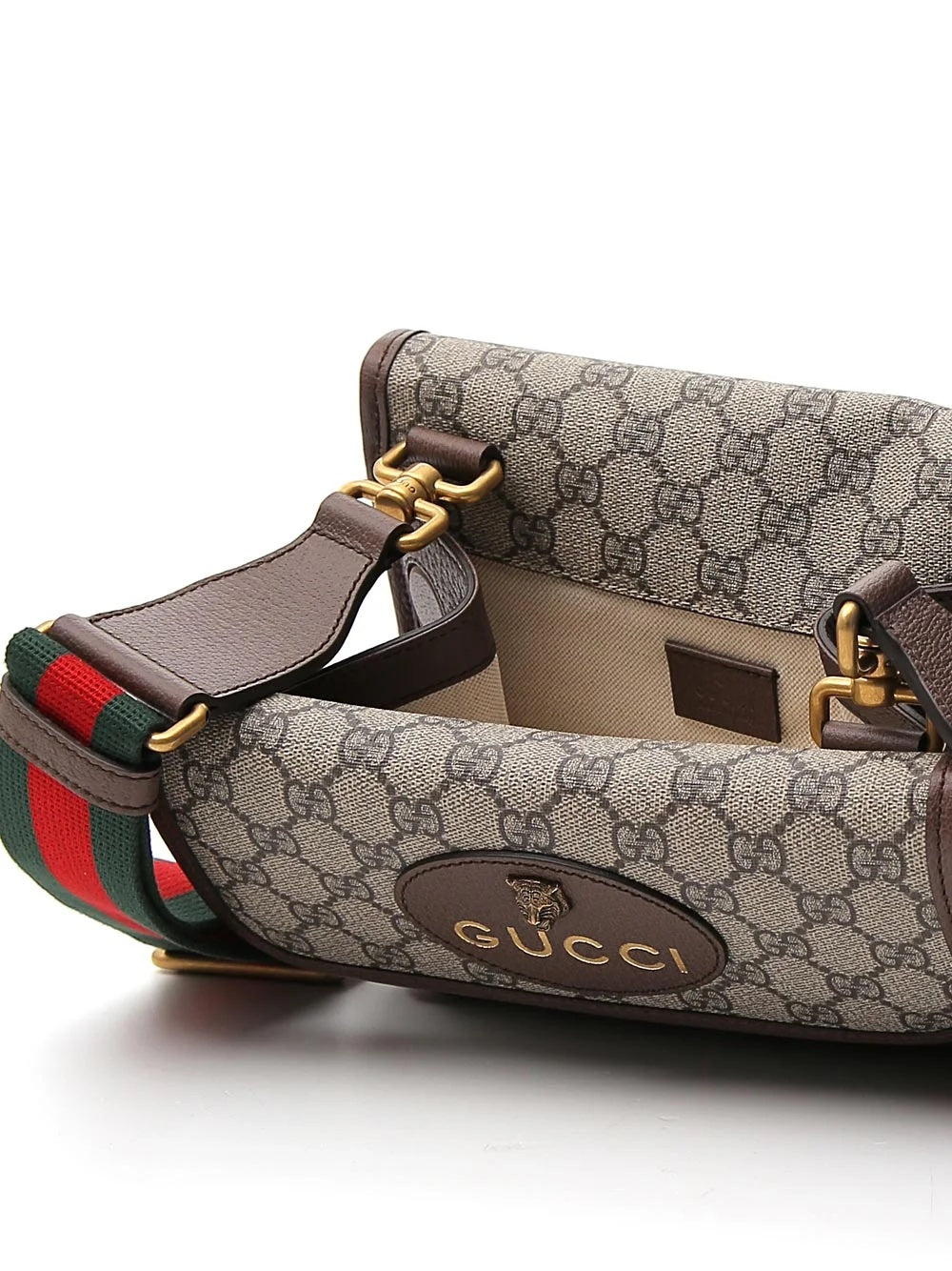 GUCCI GG SUPREME NEO VINTAGE SMALL MESSENGER BAG