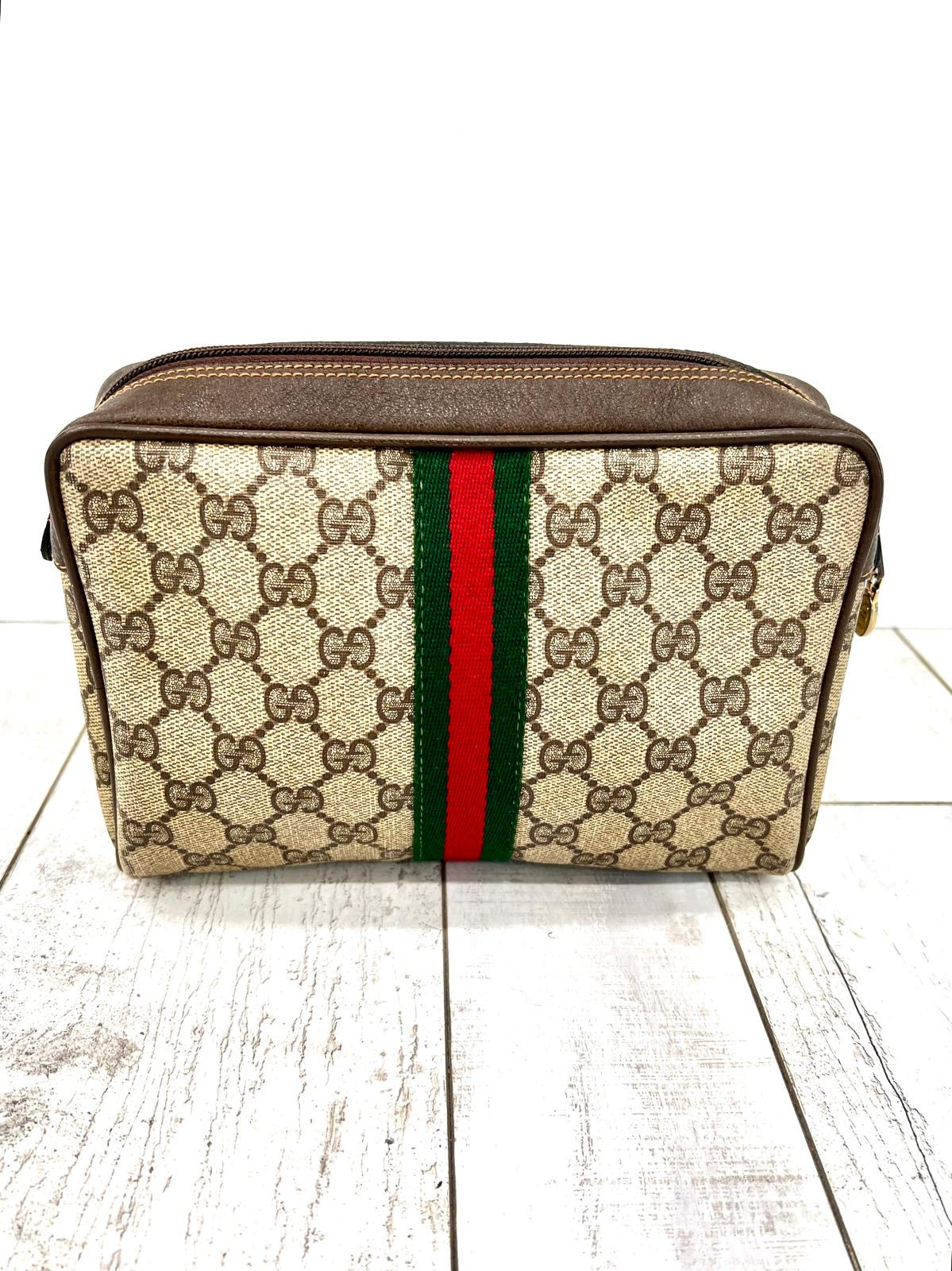 GUCCI GG SUPREME VINTAGE SHERRY LINE POUCH