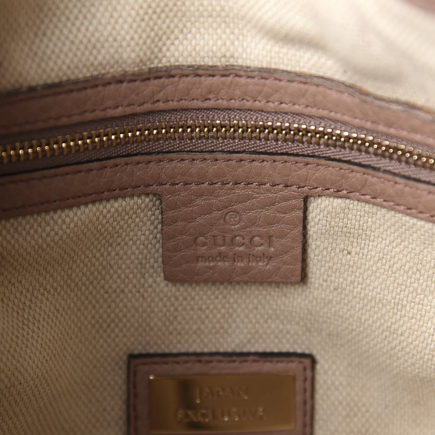 GUCCI MEDIUM LEATHER SOHO BAG