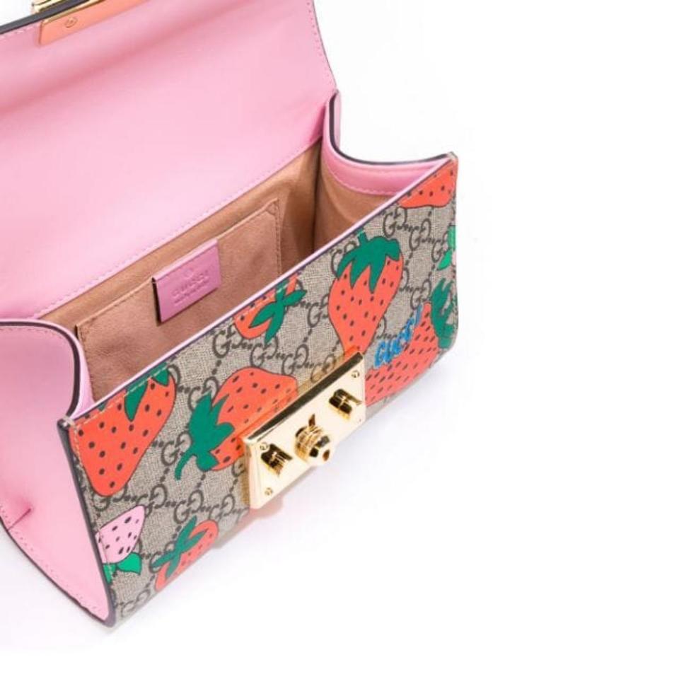 GUCCI PADLOCK GG STRAWBERRY SMALL SHOULDER BAG