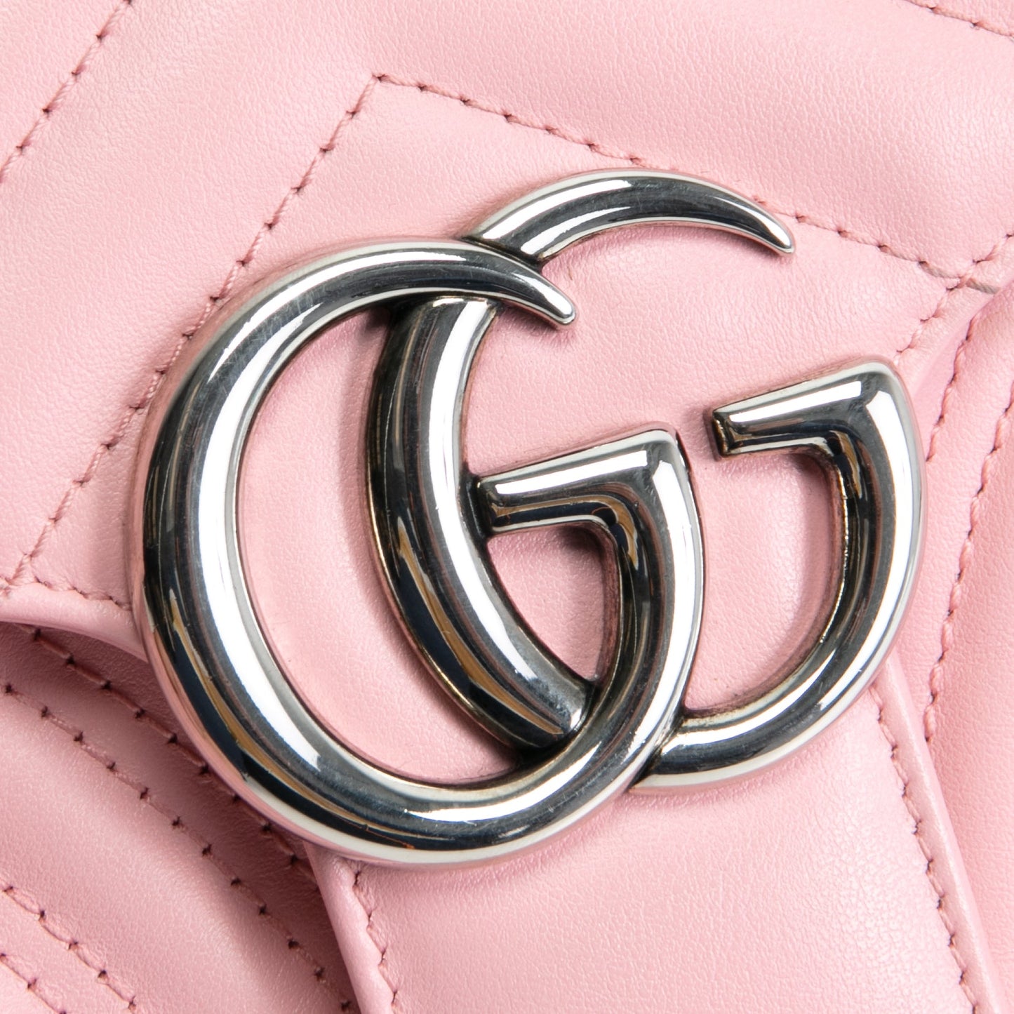 GUCCI Marmont Matelasse Flap Bag Small - Pink