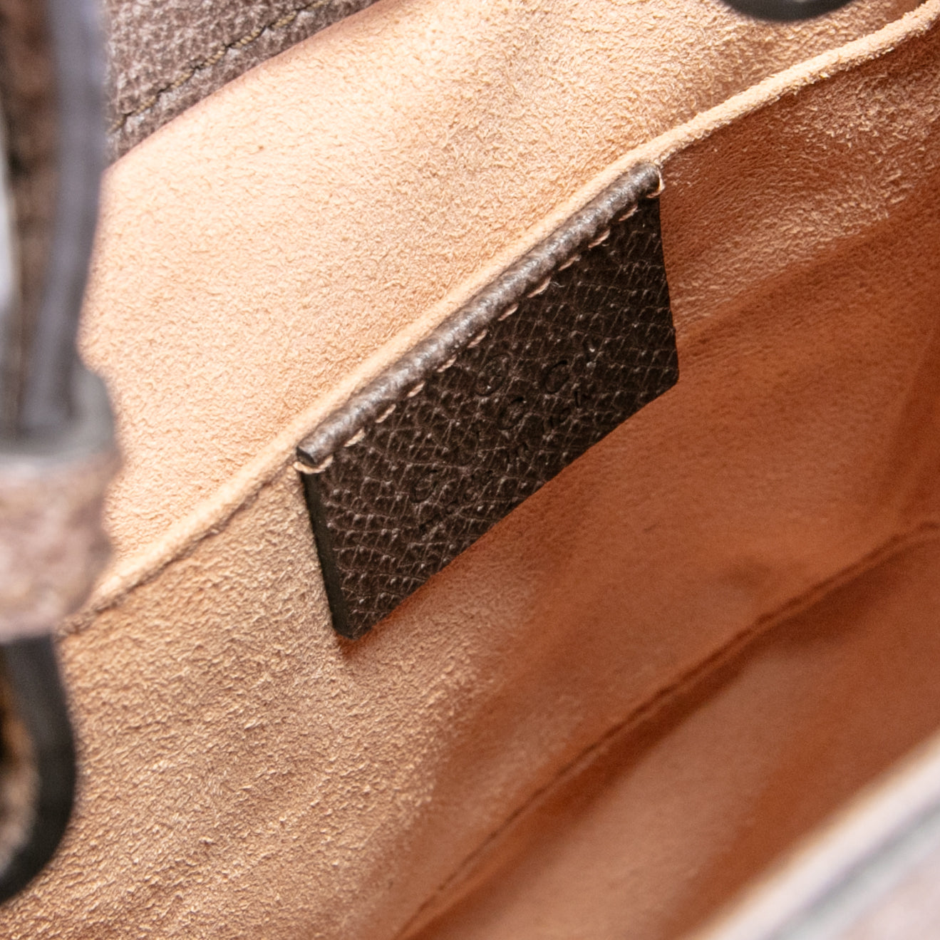 GUCCI GG Supreme Ophidia Bucket Bag