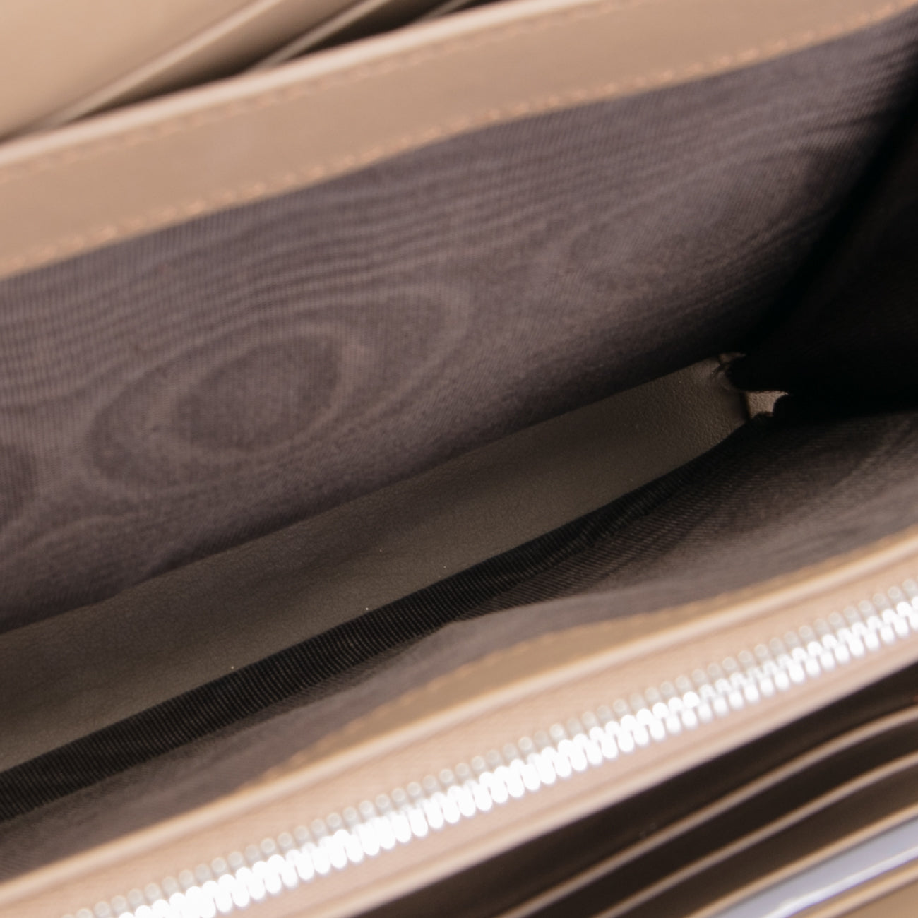 GUCCI GG Supreme Dionysus Chain Wallet