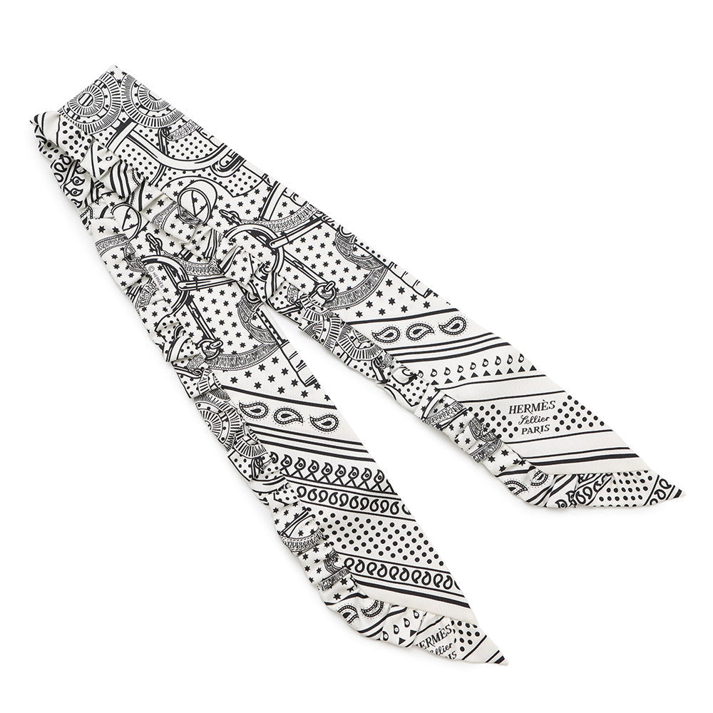 HERMES Twilly Frill Apron Doll Bandana Eperon d'Or Bandana Blanc/Noir Silk100%