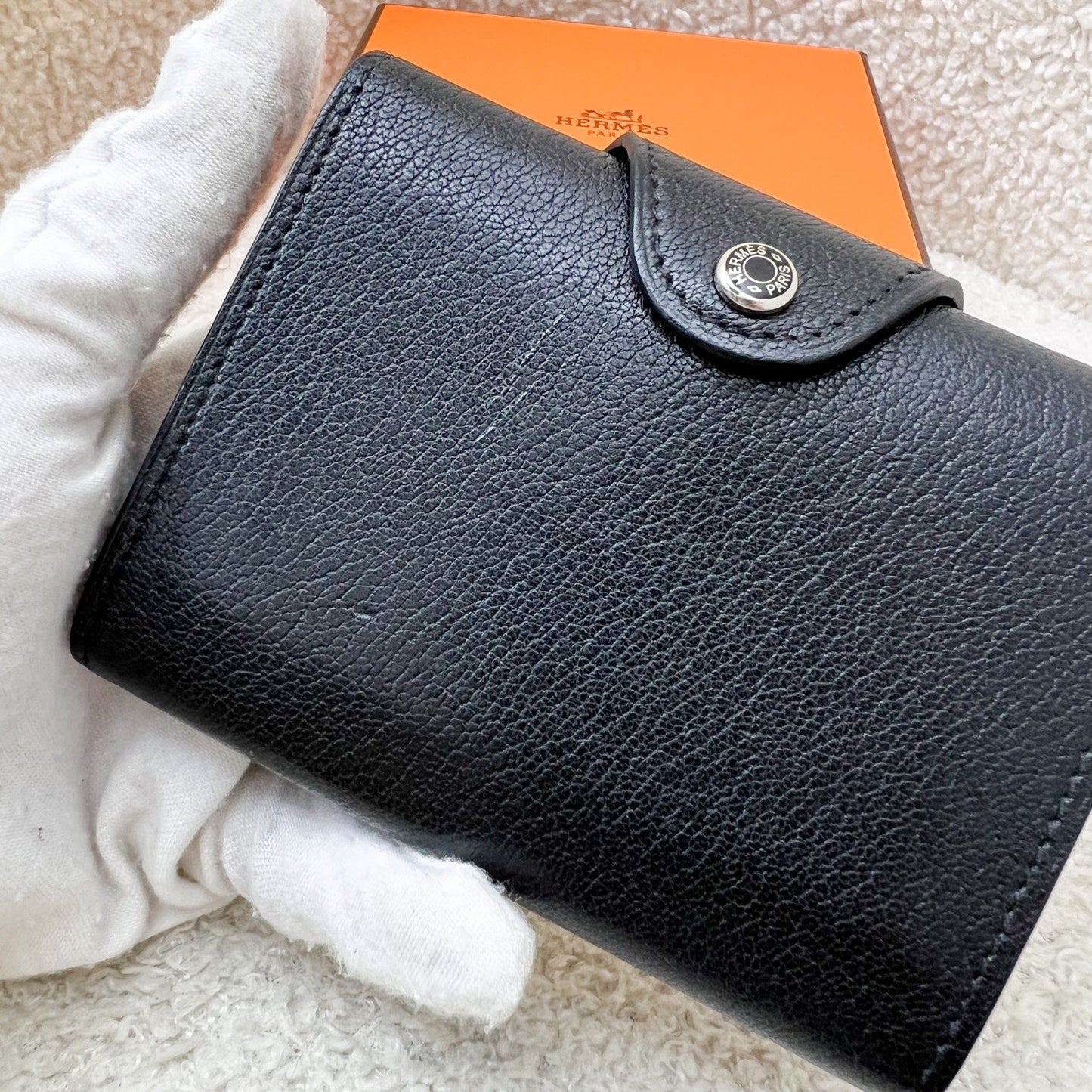 Hermes Iliade Compact Card Holder in Noir Black Chevre Chamkila Leather