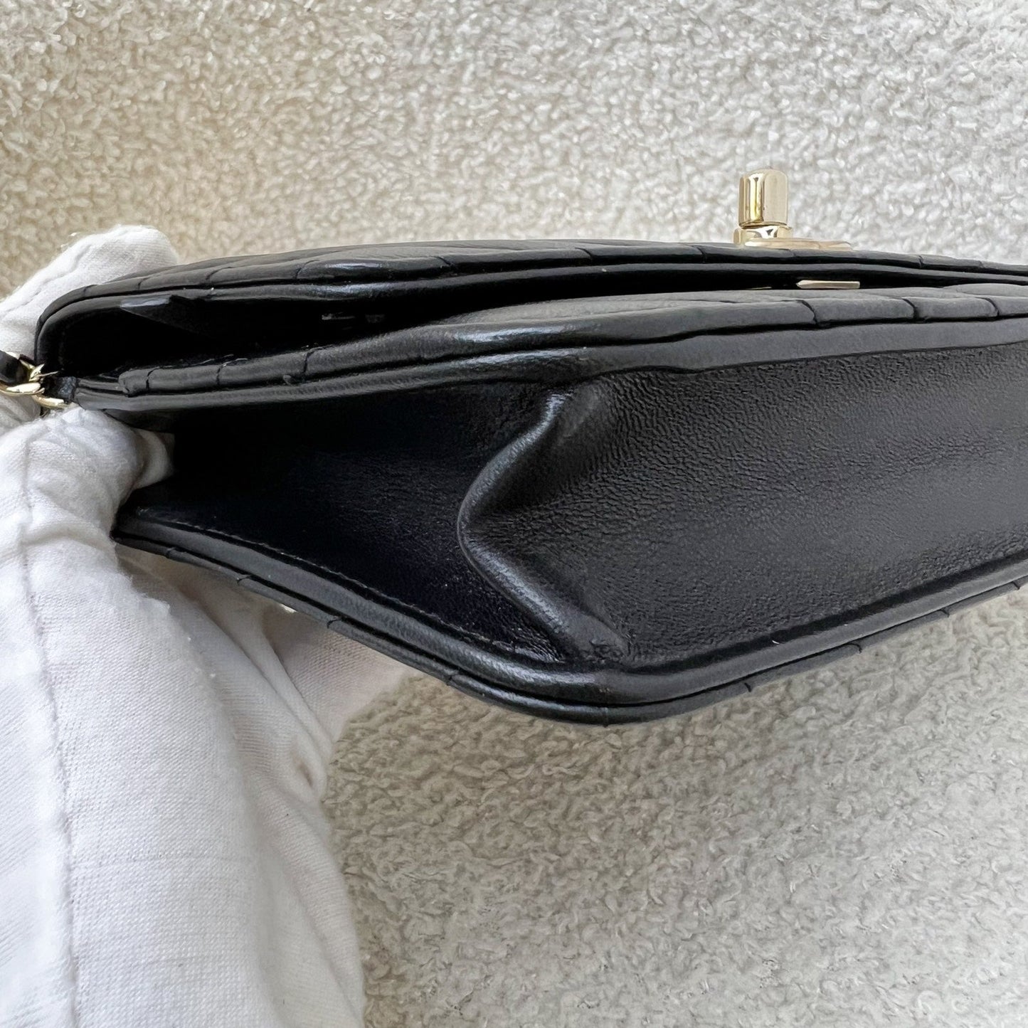 Chanel Trendy CC Wallet on Chain WOC in Black Chevron Lambskin and LGHW (Model: A80982)