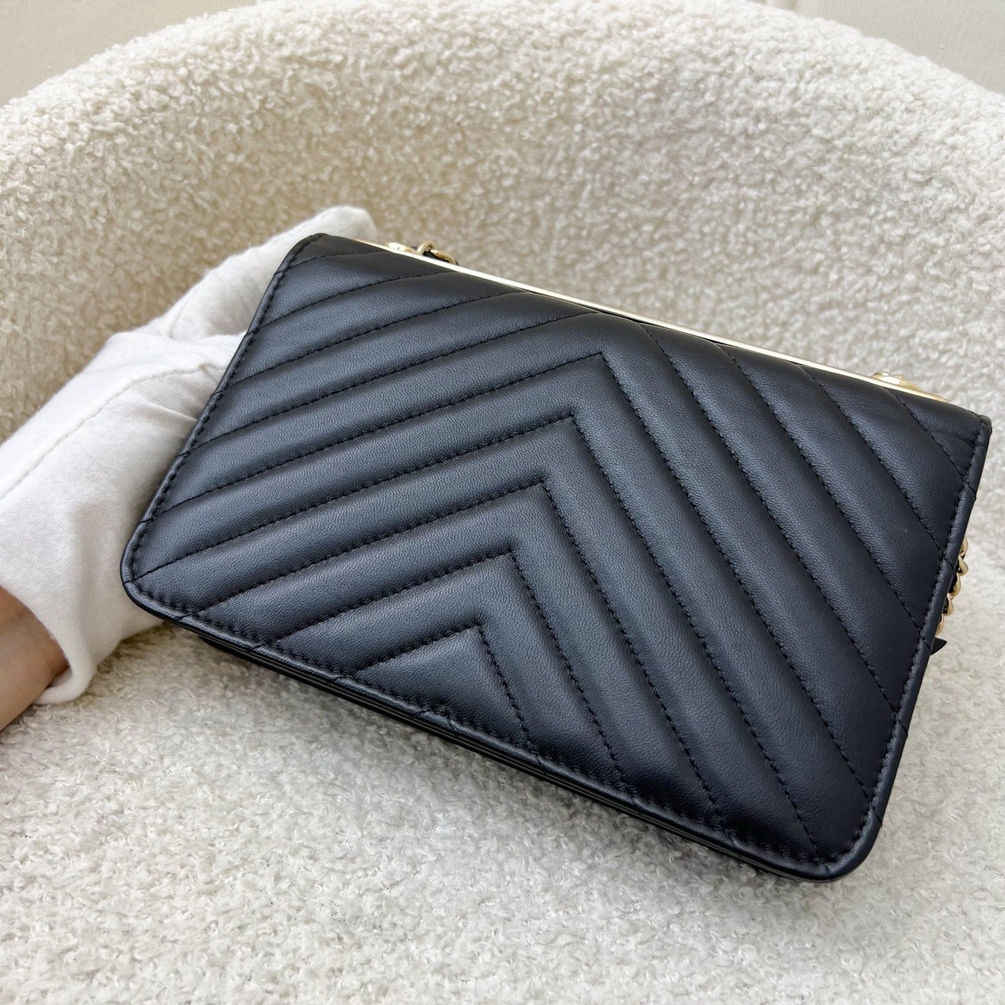 Chanel Trendy CC Wallet on Chain WOC in Black Chevron Lambskin and LGHW (Model: A80982)