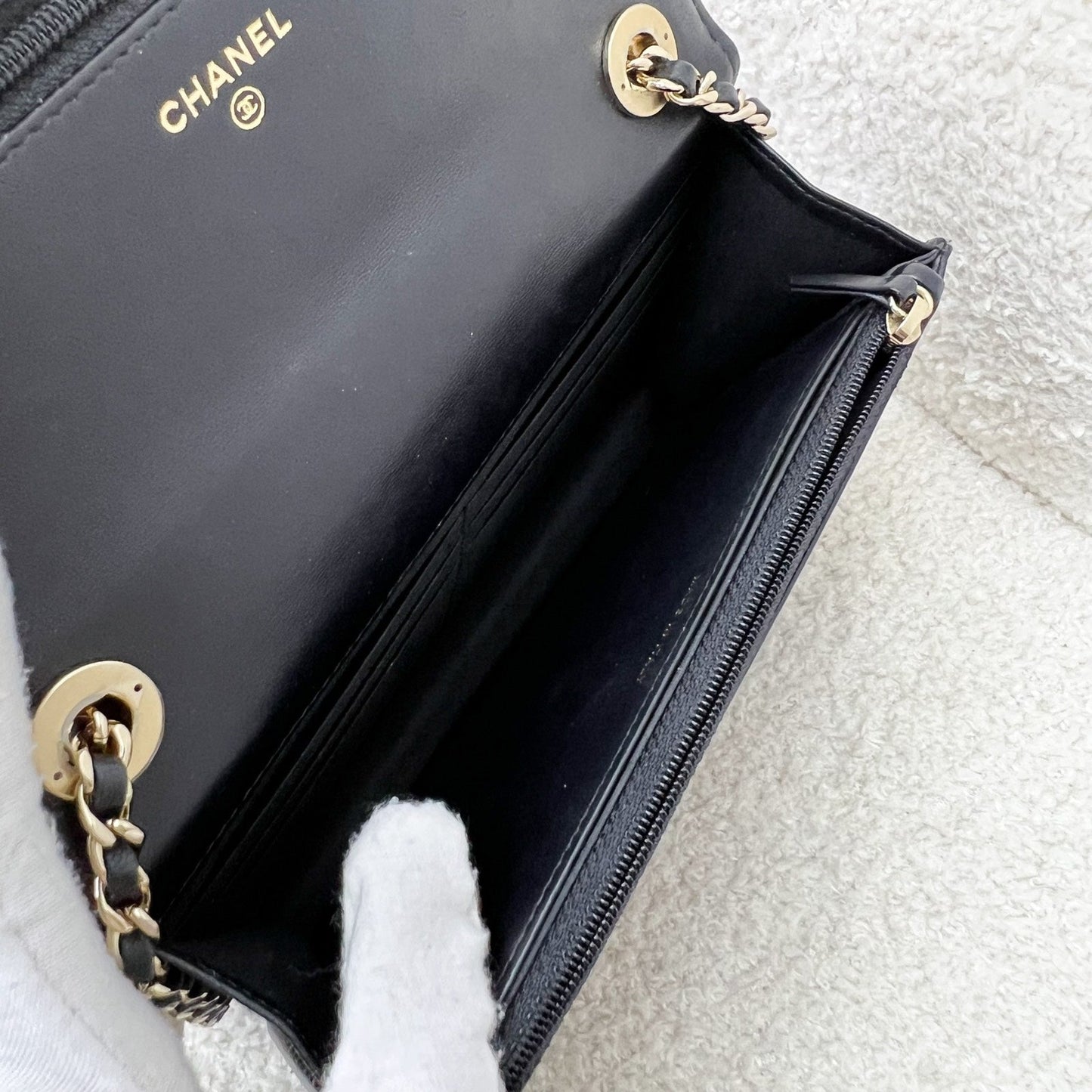 Chanel Trendy CC Wallet on Chain WOC in Black Chevron Lambskin and LGHW (Model: A80982)