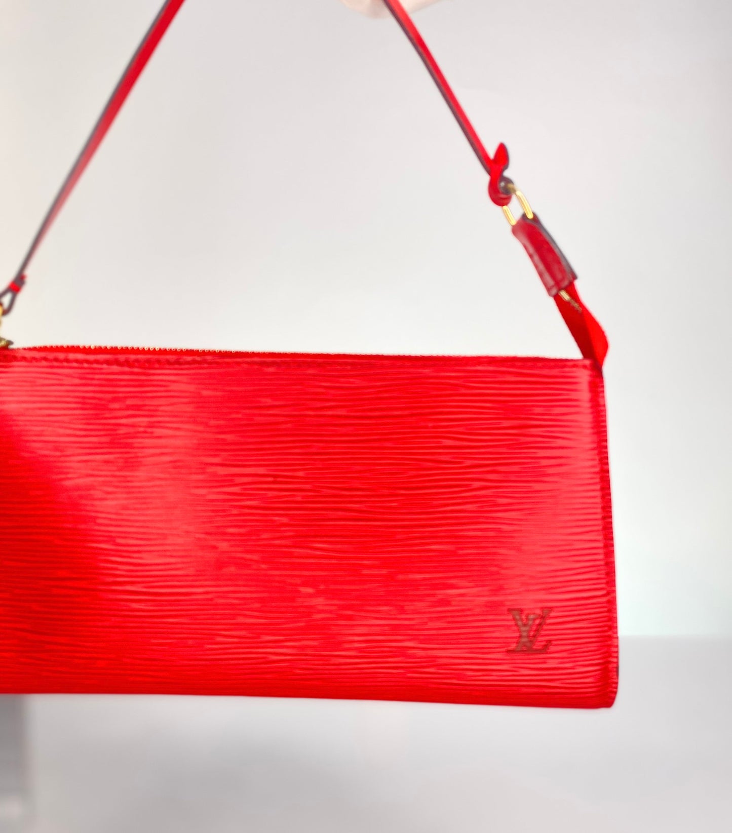 Vintage Louis Vuitton Epi Pouchette