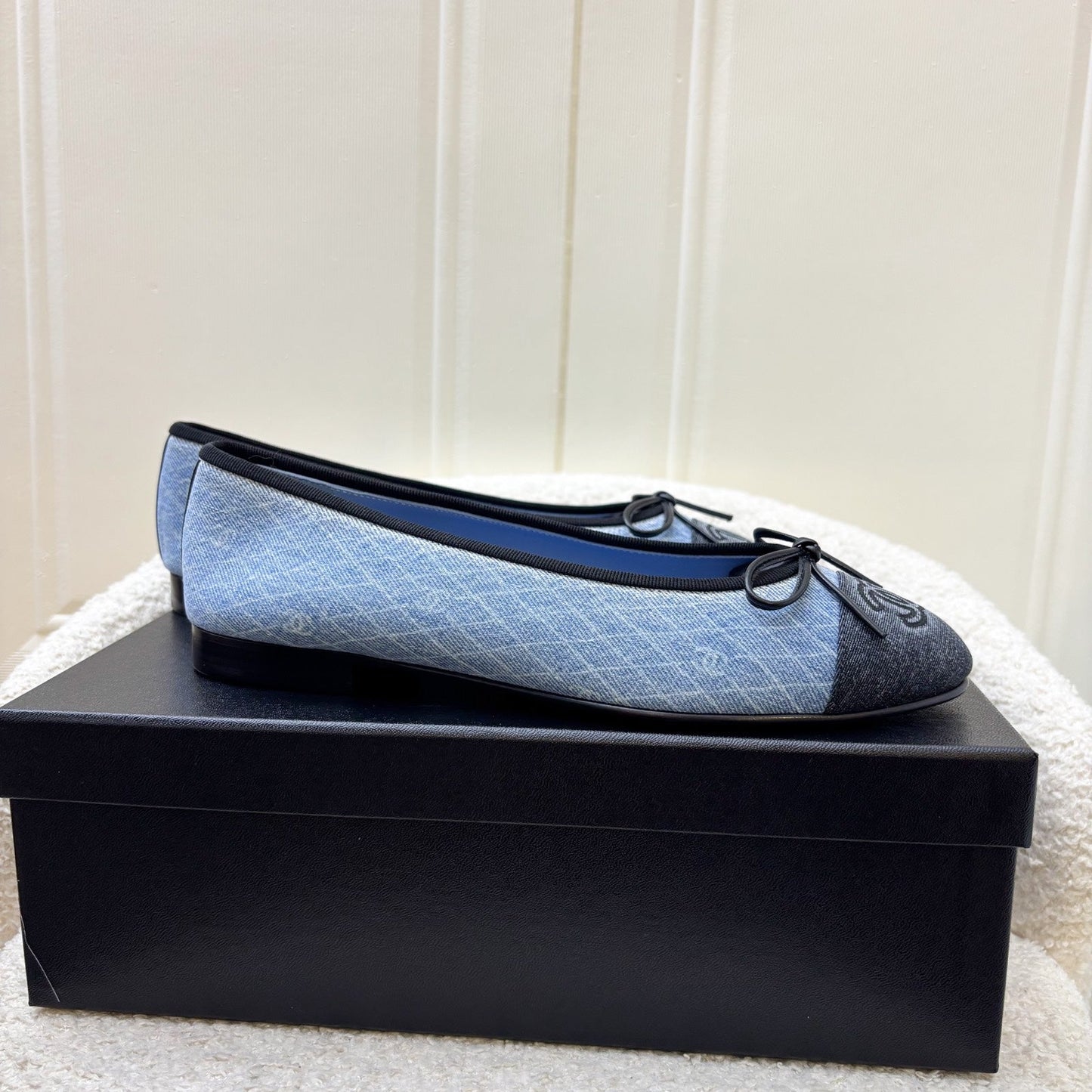 Chanel Classic Ballerina Pumps in Embroidered Light Blue Denim / Black Gosgrain Sz 37.5