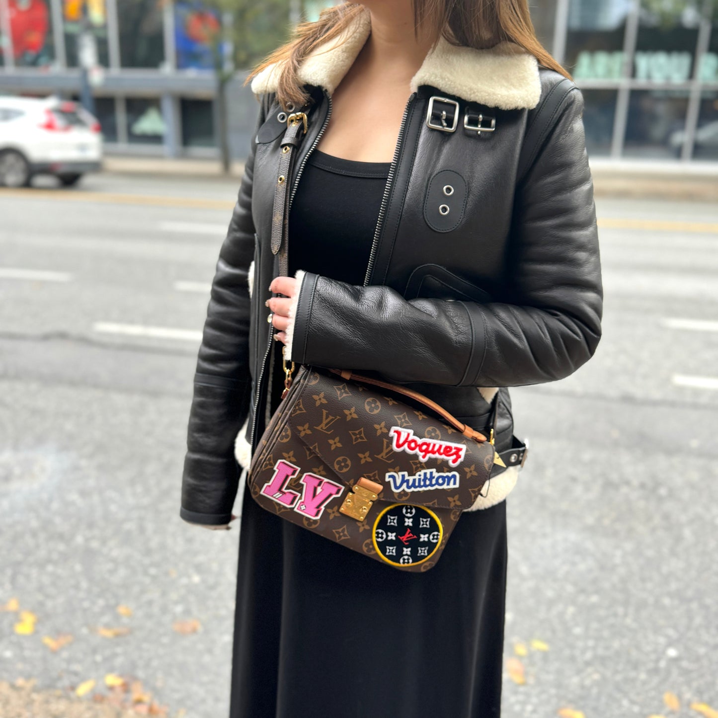 Louis Vuitton Monogram Patches Pochette Metis