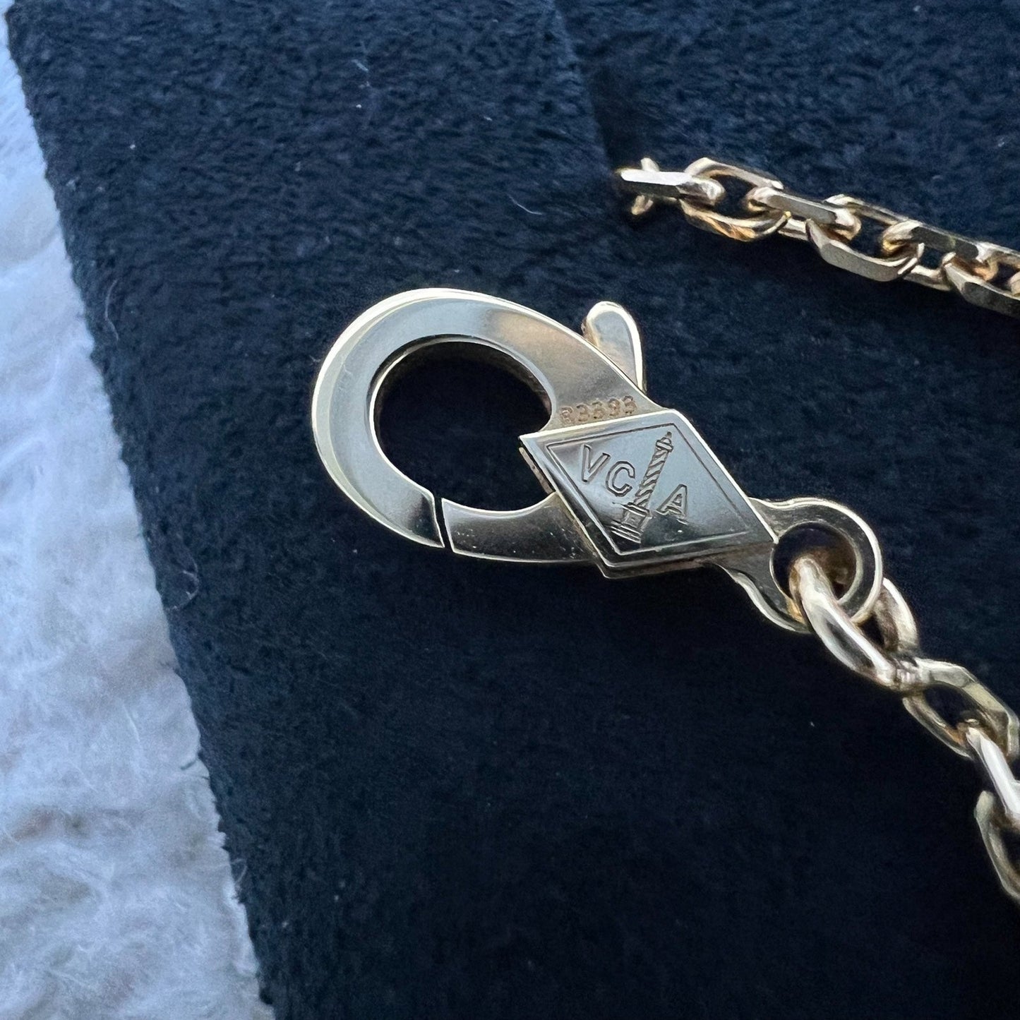 Van Cleef & Arpels VCA Frivole Large Model Pendant Necklace with 3 Diamonds in 18K Yellow Gold