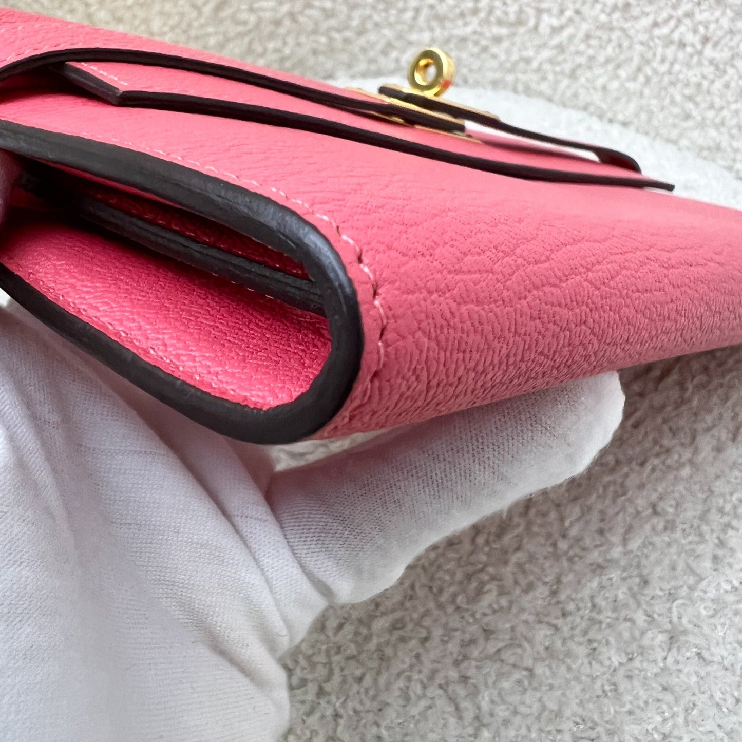 Hermes Classic Kelly Wallet in Rose Lipstick Chevre Leather and GHW
