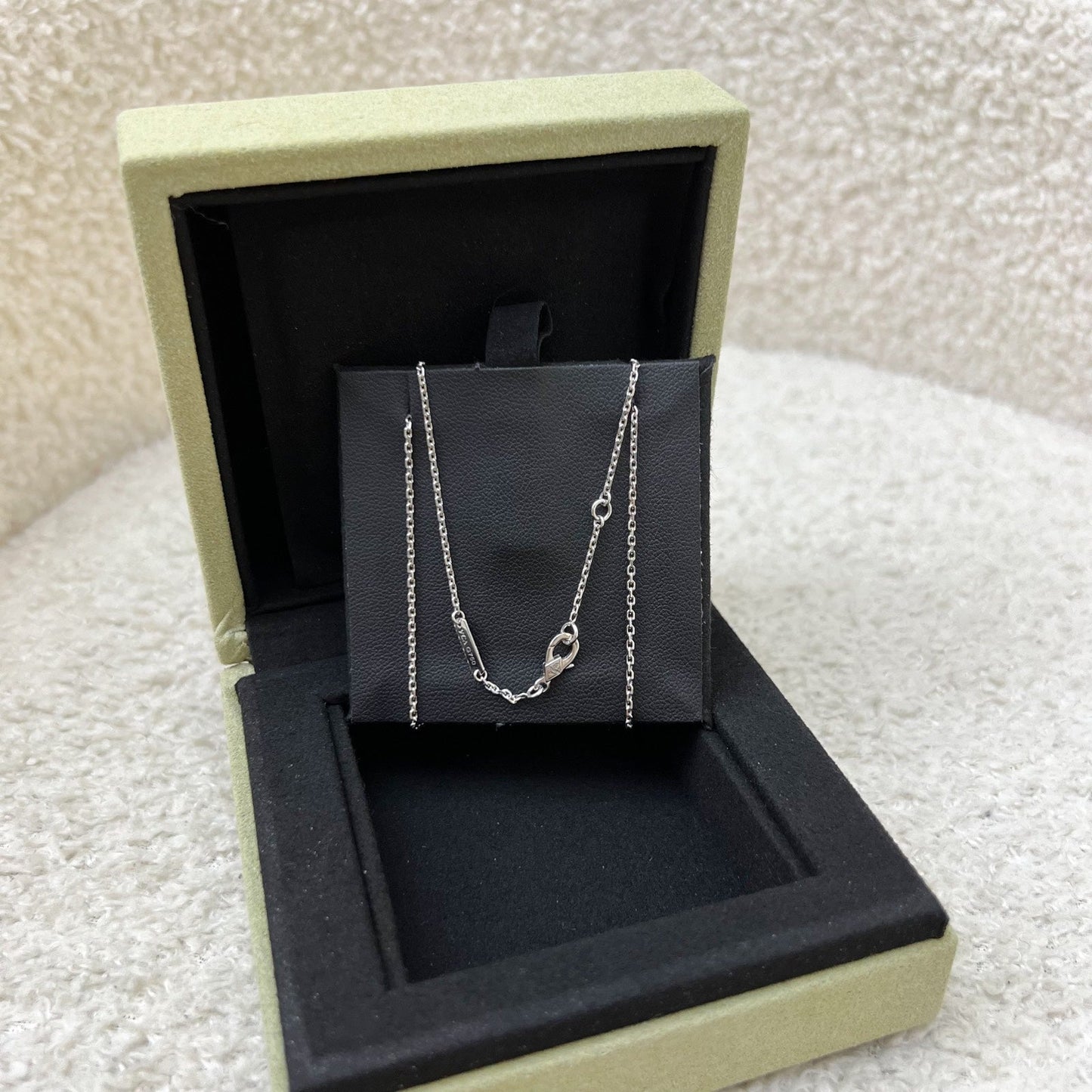 Van Cleef & Arpels VCA Perlee CHavik Shops3 Rows Pendant in 18K White Gold